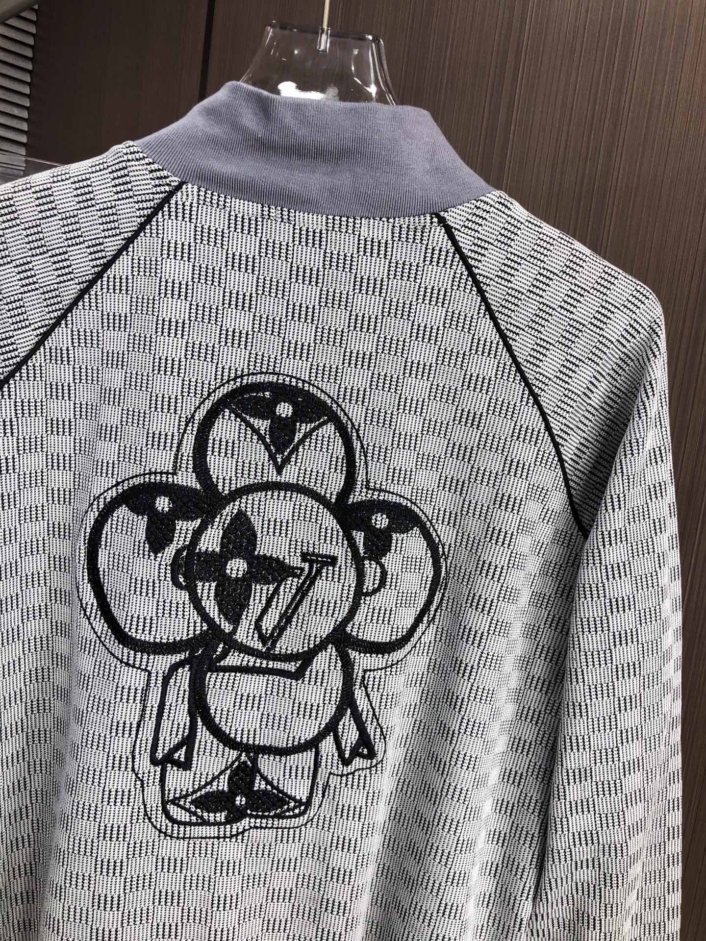 LV*（套装不分开）𝟐5𝐬s 秋冬新款 时尚休闲套装 品牌经典LOGO ，舒适度极好，手触感强烈。辨识度