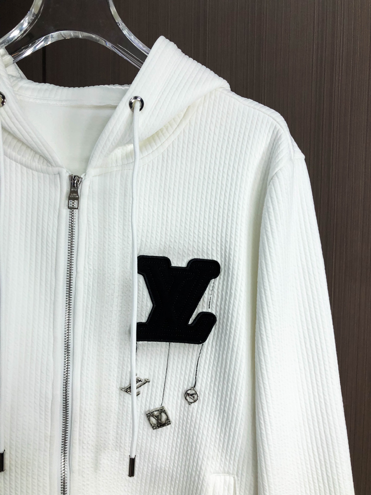 LV*（套装可分开）𝟐5𝐬s 秋冬新款 时尚休闲套装 品牌经典LOGO ，舒适度极好，手触感强烈。辨识度