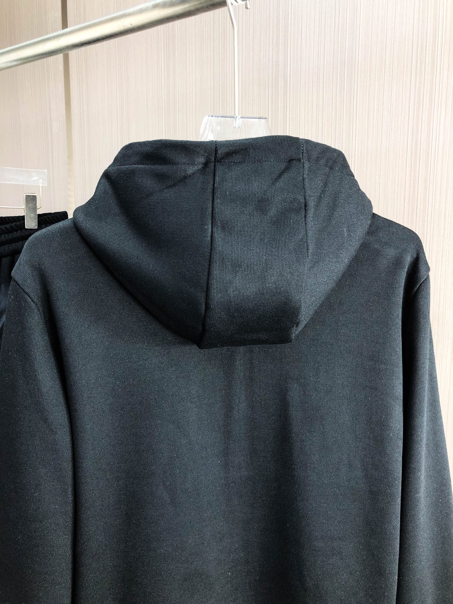 DG*（黑色）（套装可分开）𝟐5𝐬s 秋冬新款 时尚休闲套装 品牌经典LOGO ，舒适度极好，手触感强烈