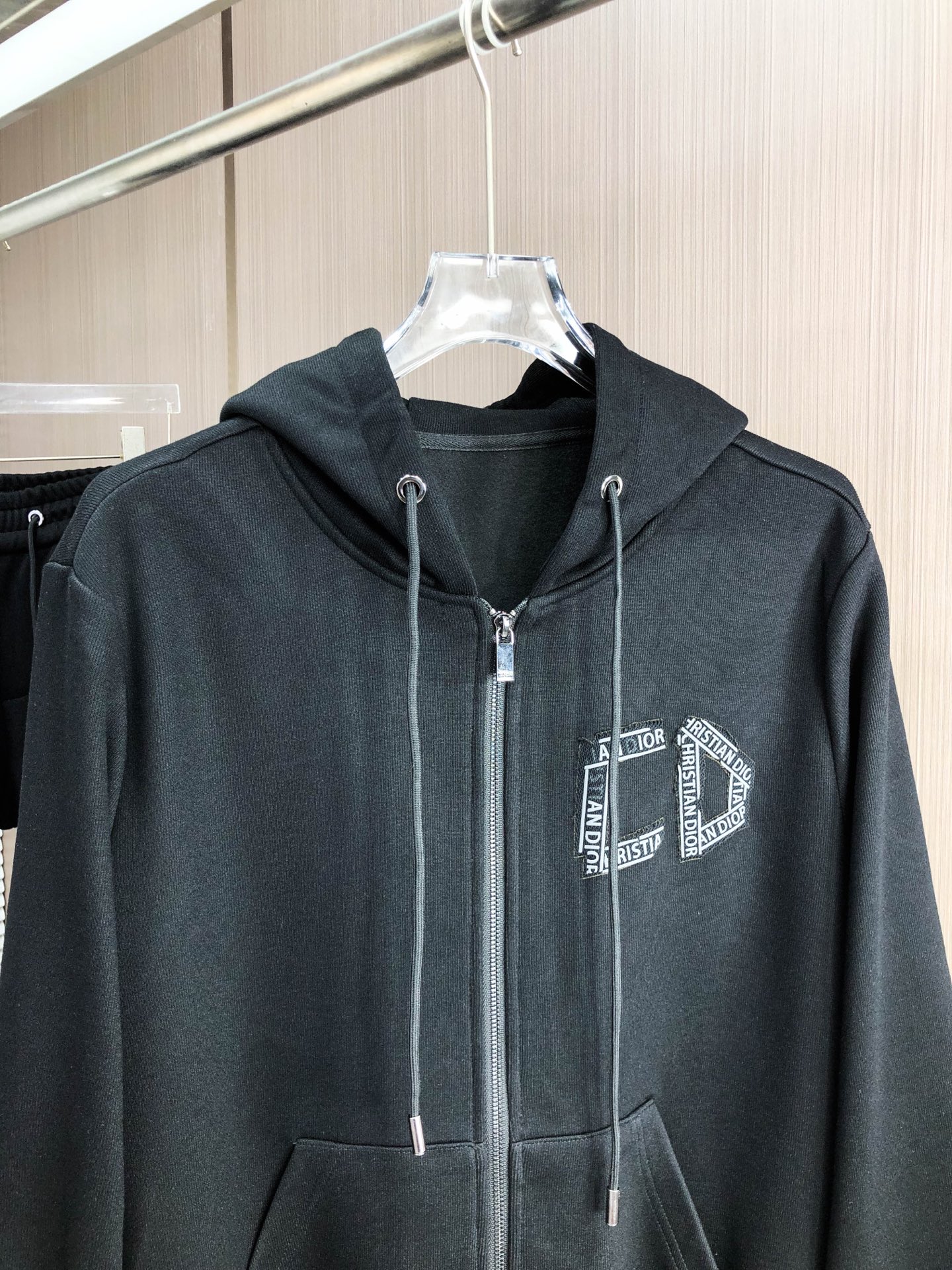 迪奥*（套装可分开）𝟐5𝐬s 秋冬新款 时尚休闲套装 品牌经典LOGO ，舒适度极好，手触感强烈。辨识度