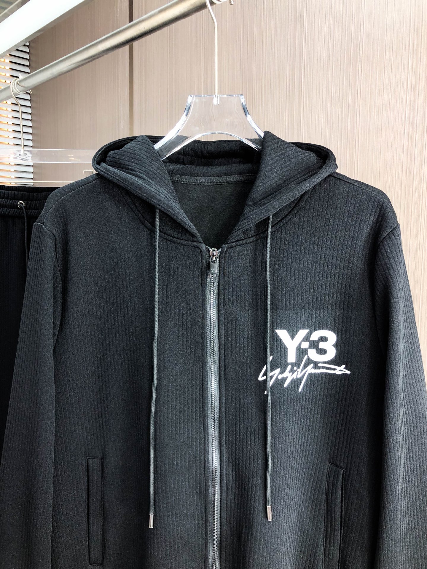 Y-3*（套装可分开）𝟐5𝐬s 秋冬新款 时尚休闲套装 品牌经典LOGO ，舒适度极好，手触感强烈。辨识