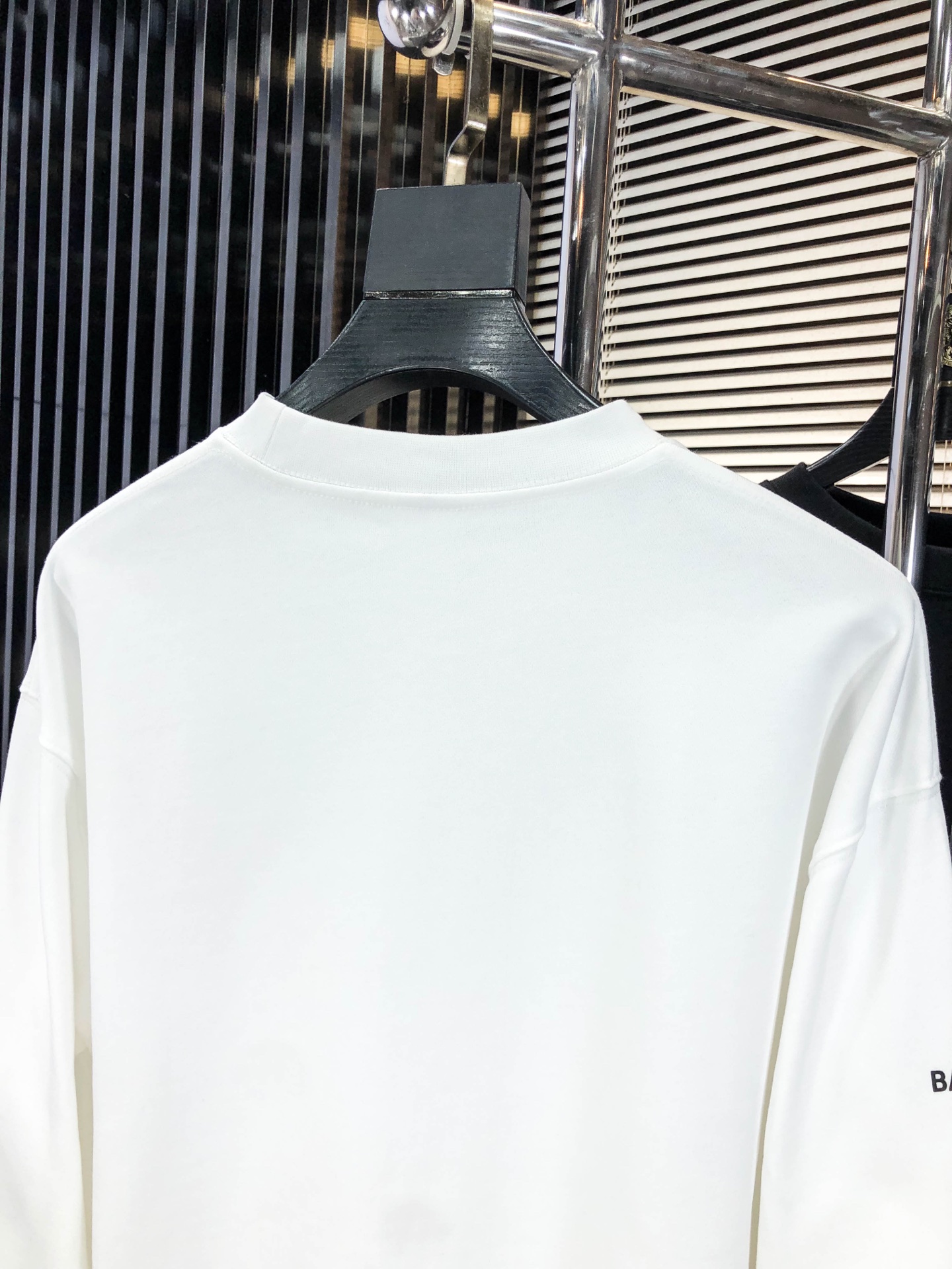 巴黎世家 25秋冬系列卫衣400克毛圈面料 经典印花工艺 手感舒适 百搭休闲卫衣 码数：S-4XL颜色：