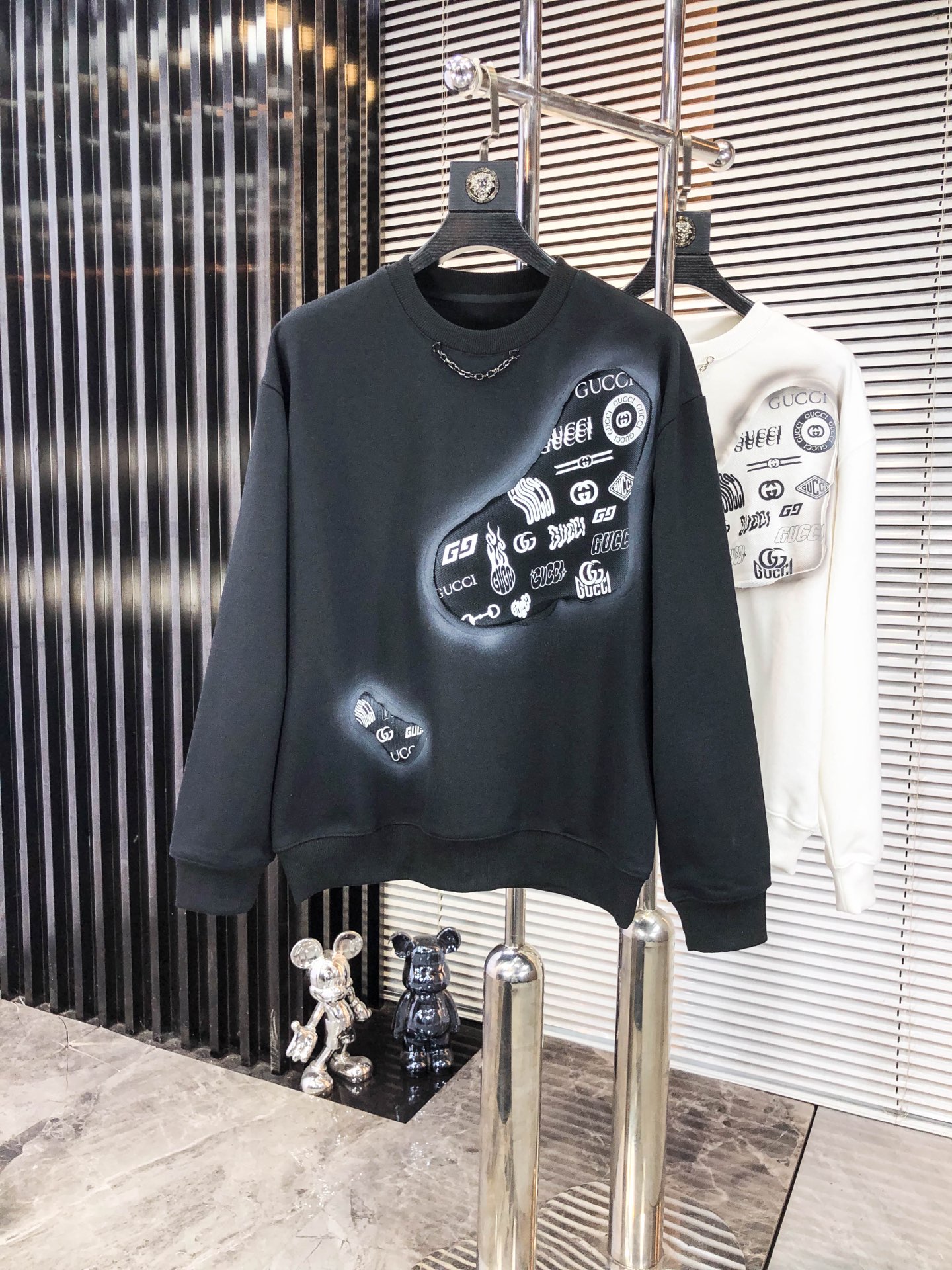 古驰 25秋冬系列卫衣400克毛圈面料 经典印花工艺 手感舒适 百搭休闲卫衣 码数：S-4XL颜色：黑 