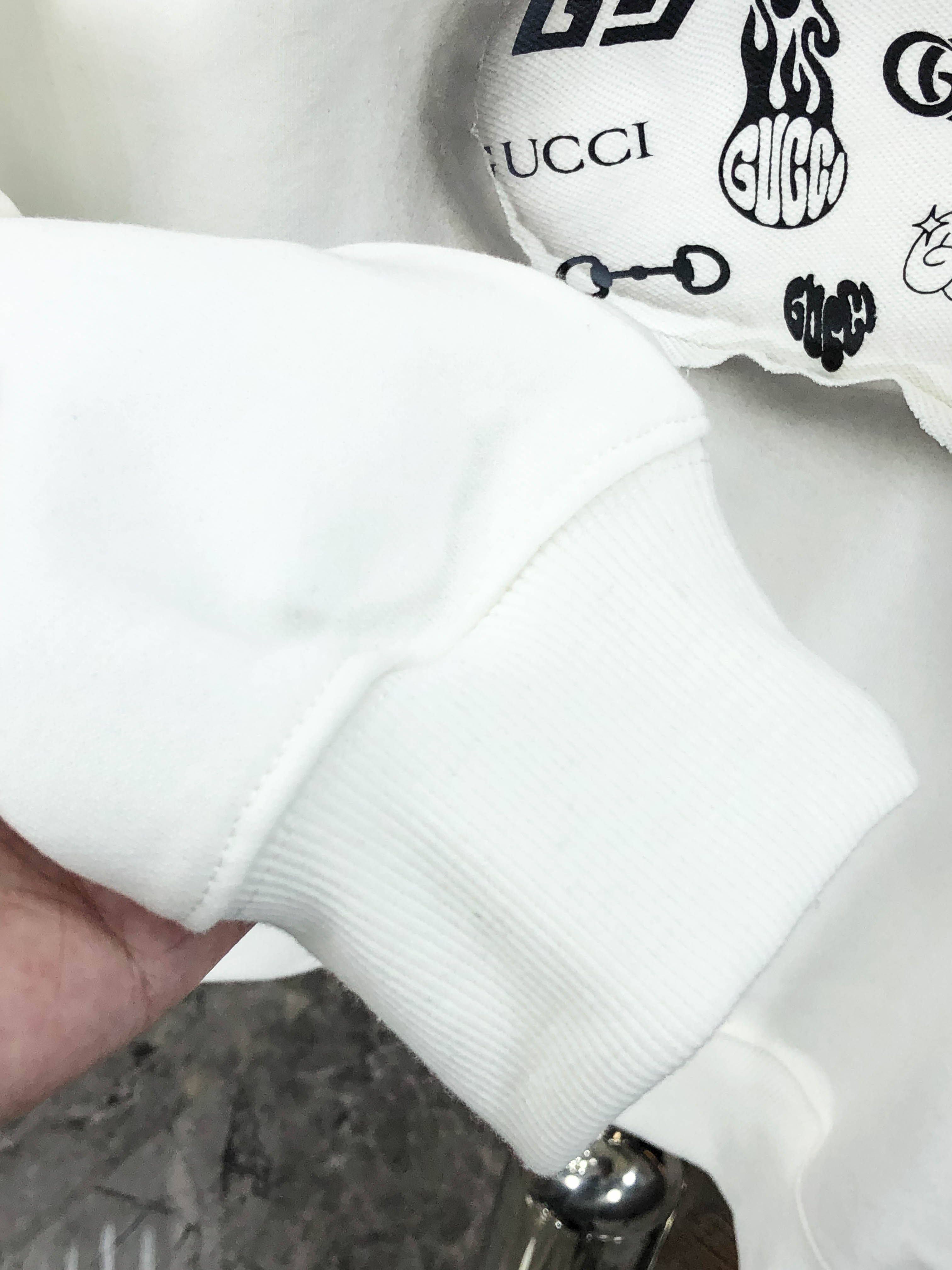 古驰 25秋冬系列卫衣400克毛圈面料 经典印花工艺 手感舒适 百搭休闲卫衣 码数：S-4XL颜色：黑 