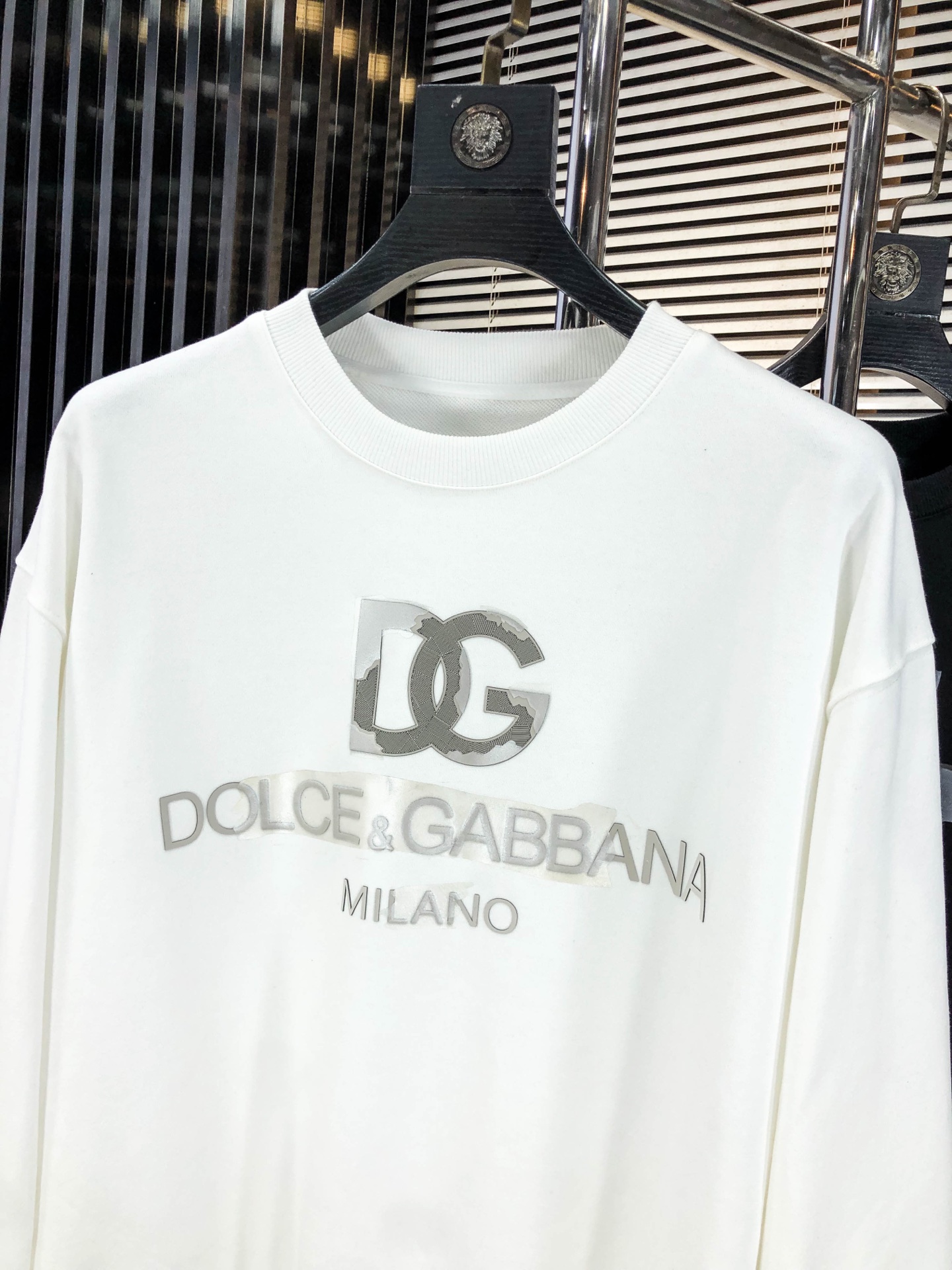 巴黎世家 25秋冬系列卫衣400克毛圈面料 经典印花工艺 手感舒适 百搭休闲卫衣 码数：S-4XL颜色：