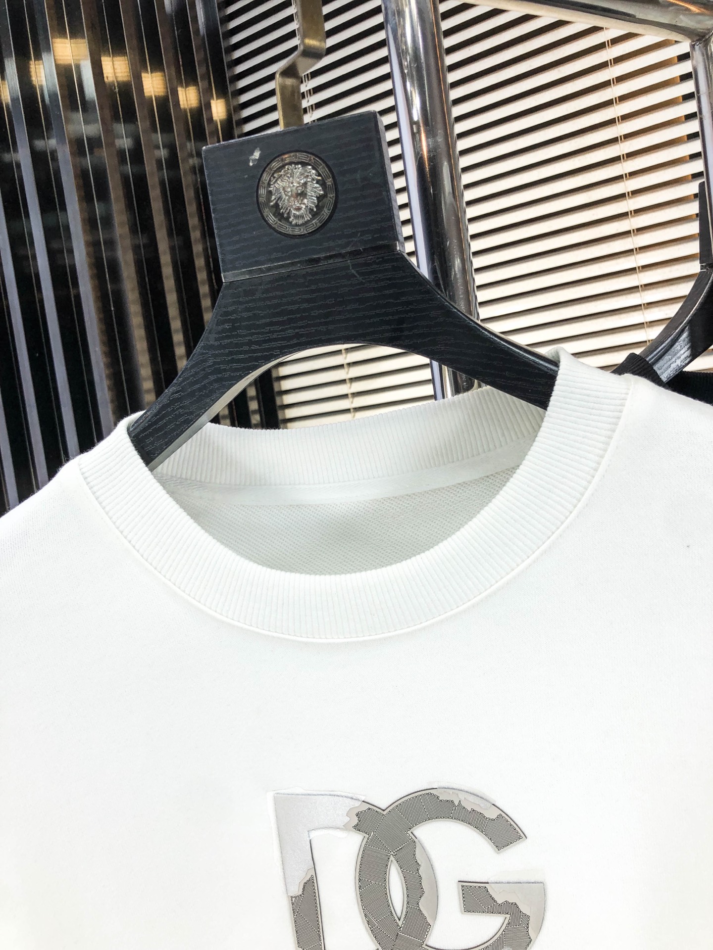 巴黎世家 25秋冬系列卫衣400克毛圈面料 经典印花工艺 手感舒适 百搭休闲卫衣 码数：S-4XL颜色：