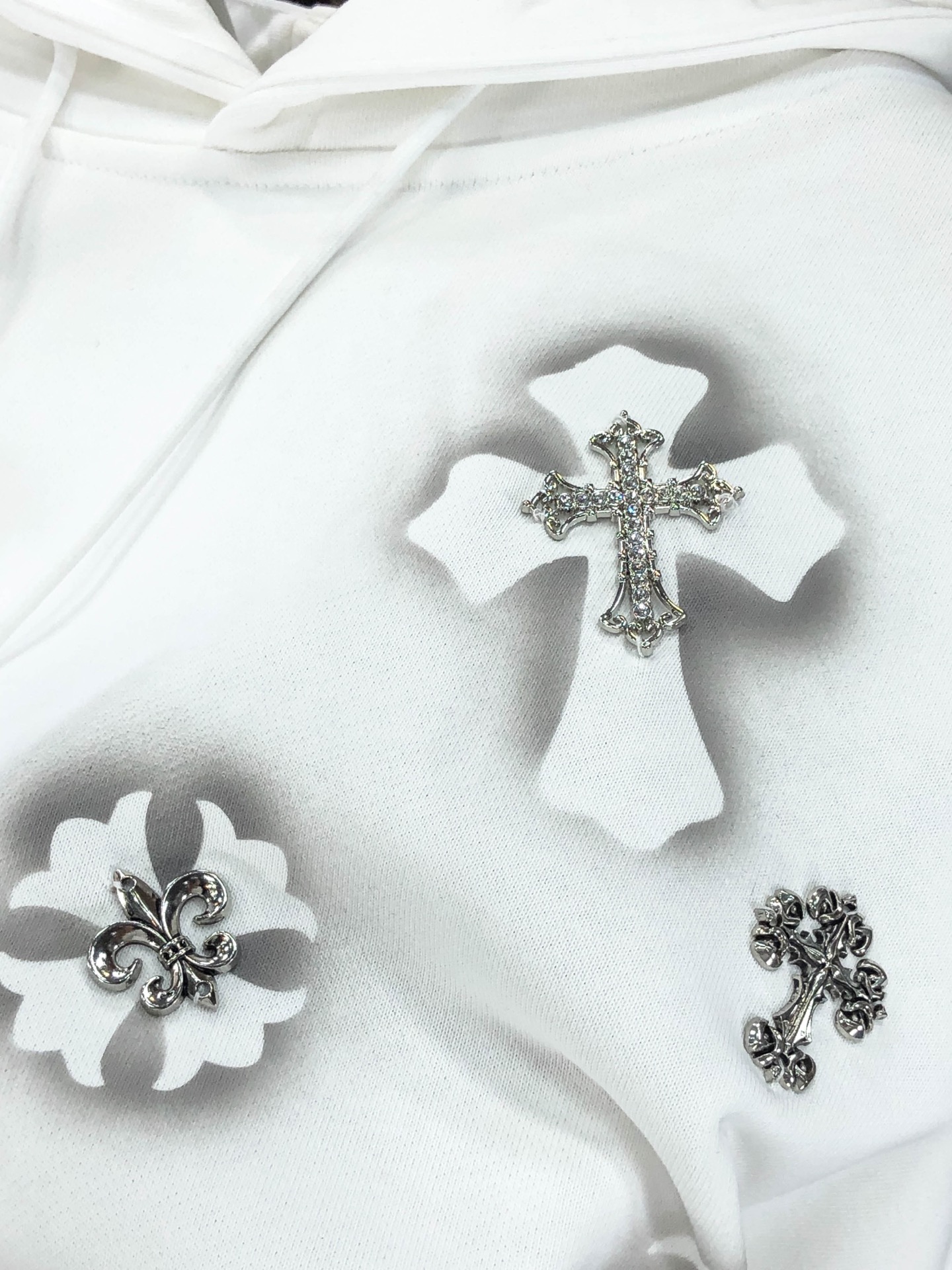 克罗心 25秋冬系列卫衣400克毛圈面料 喷绘工艺 定制标手感舒适 百搭休闲带帽卫衣 码数：S-4XL颜