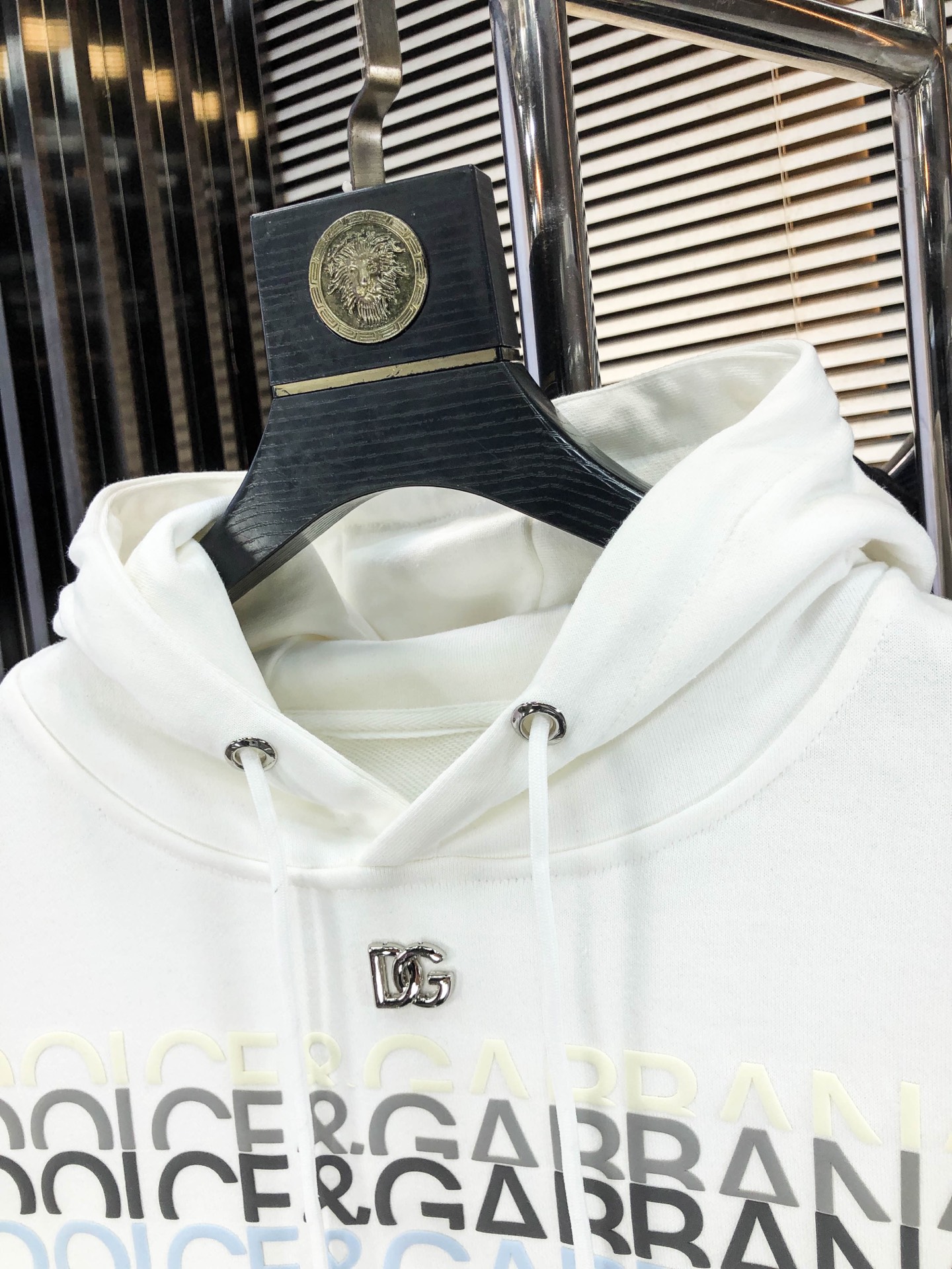 DG 25秋冬系列卫衣400克毛圈面料 经典发泡印花工艺 手感舒适 百搭休闲带帽卫衣 码数：S-4XL颜