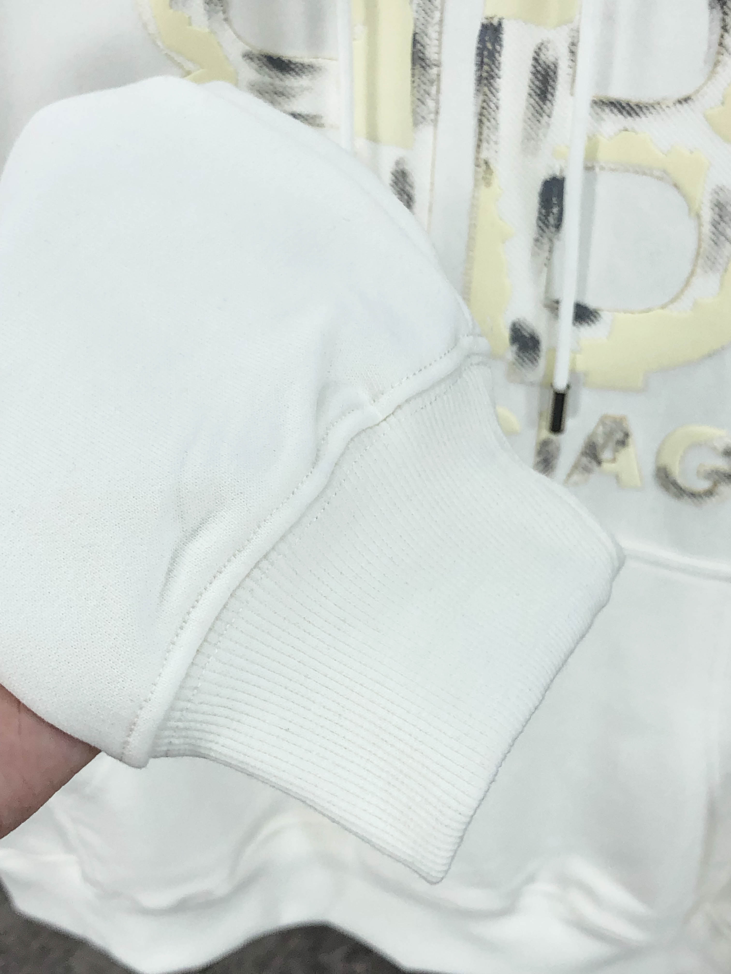 巴黎世家 25秋冬系列卫衣400克毛圈面料 经典贴布手绘工艺 手感舒适 百搭休闲带帽卫衣 码数：S-4X