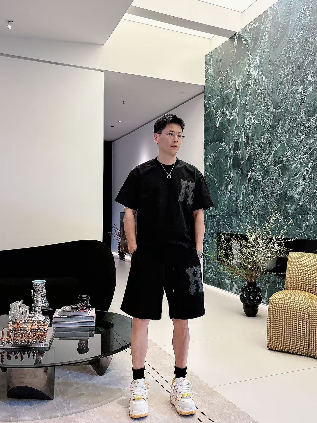H家* 𝟐6𝐬s 春夏 短袖套装 （可分开） 微宽松版型 品牌经典LOGO 工艺精致 100%纯棉 休闲