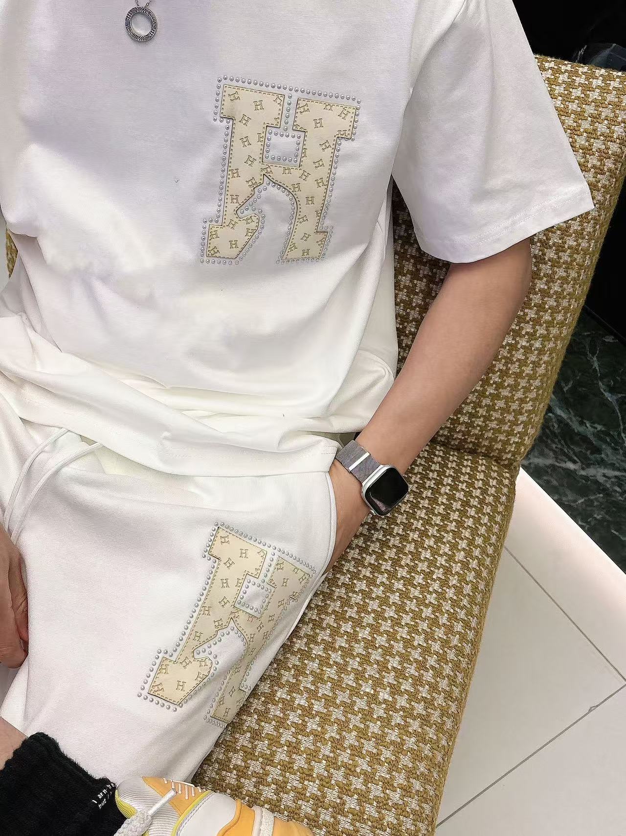 H家 * 𝟐6𝐬s 春夏 短袖套装 （可分开） 微宽松版型 品牌经典LOGO 工艺精致 100%纯棉 休
