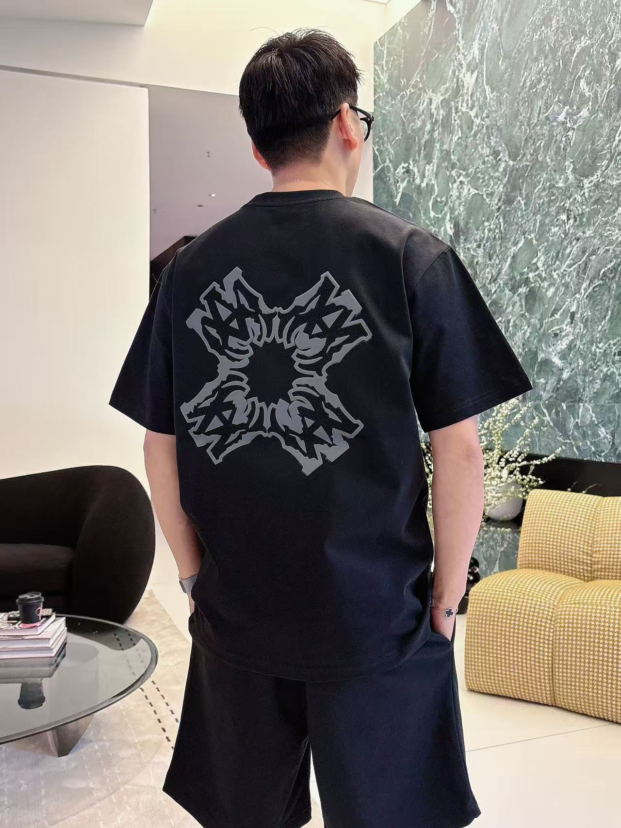 AMIRI * 𝟐6𝐬s 春夏 短袖套装 （可分开） 微宽松版型 品牌经典LOGO 工艺精致 100%纯