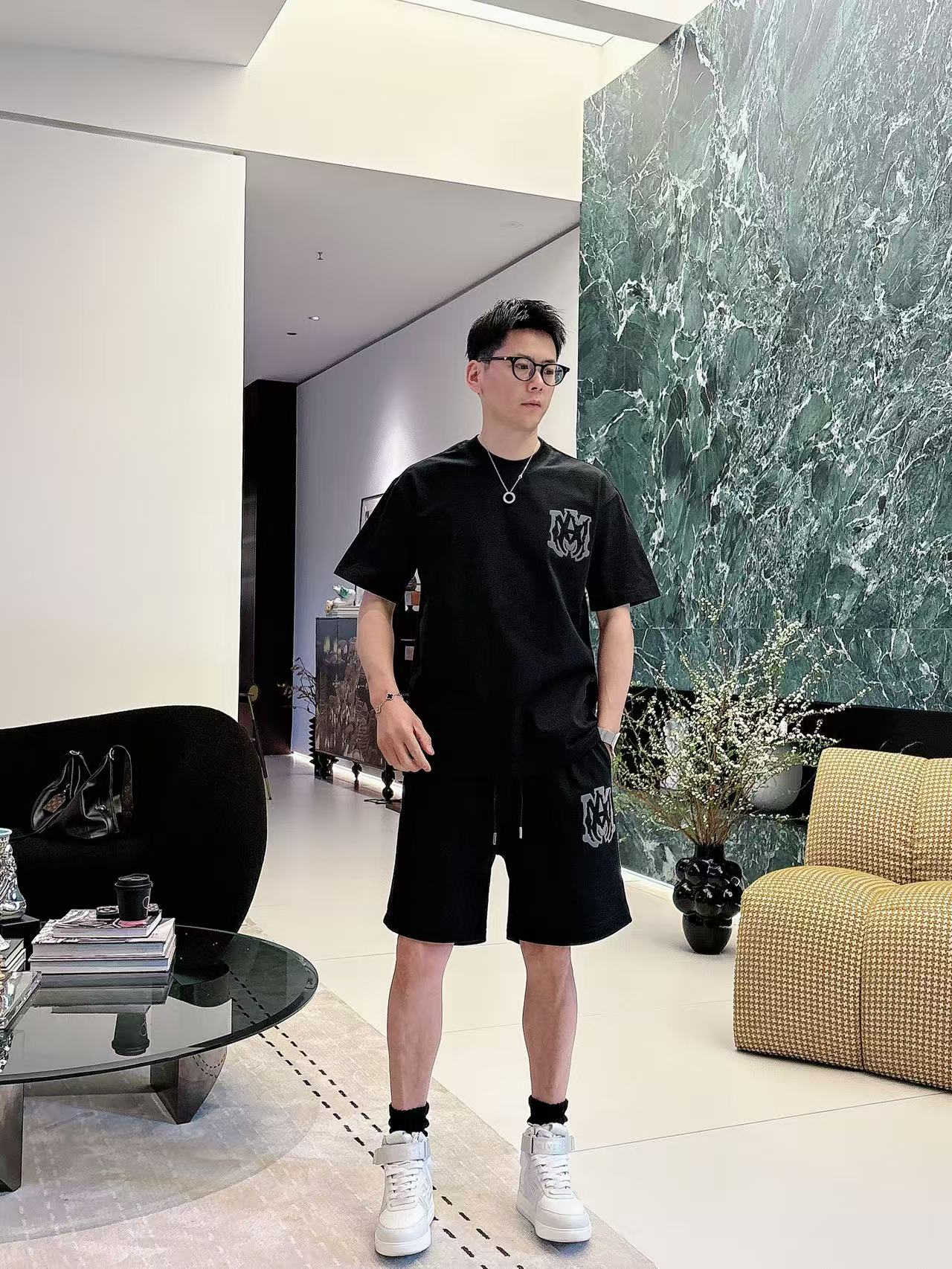 AMIRI * 𝟐6𝐬s 春夏 短袖套装 （可分开） 微宽松版型 品牌经典LOGO 工艺精致 100%纯