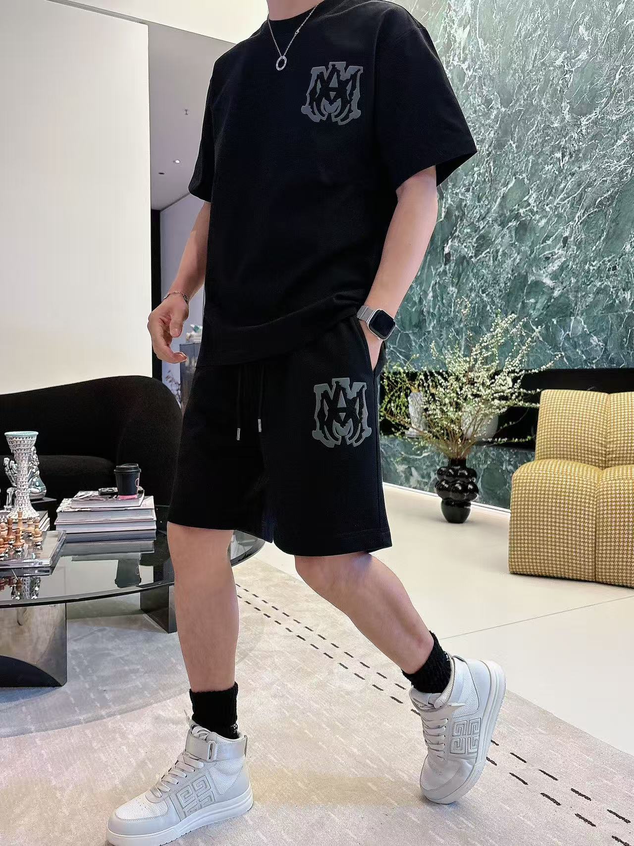 AMIRI * 𝟐6𝐬s 春夏 短袖套装 （可分开） 微宽松版型 品牌经典LOGO 工艺精致 100%纯