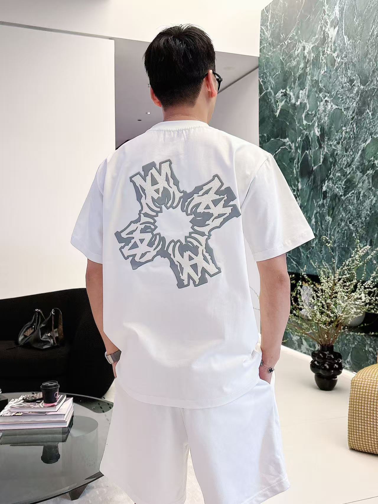 AMIRI * 𝟐6𝐬s 春夏 短袖套装 （可分开） 微宽松版型 品牌经典LOGO 工艺精致 100%纯