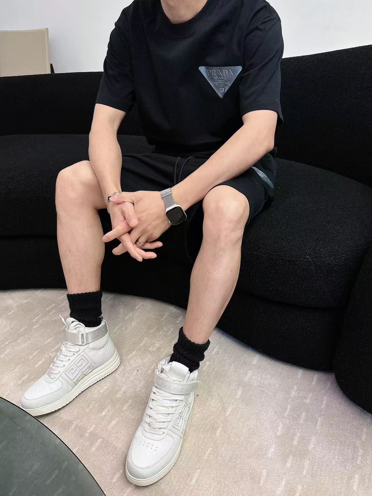普拉达* 𝟐6𝐬s 春夏 短袖套装 （可分开） 微宽松版型 品牌经典LOGO 工艺精致 100%纯棉 休