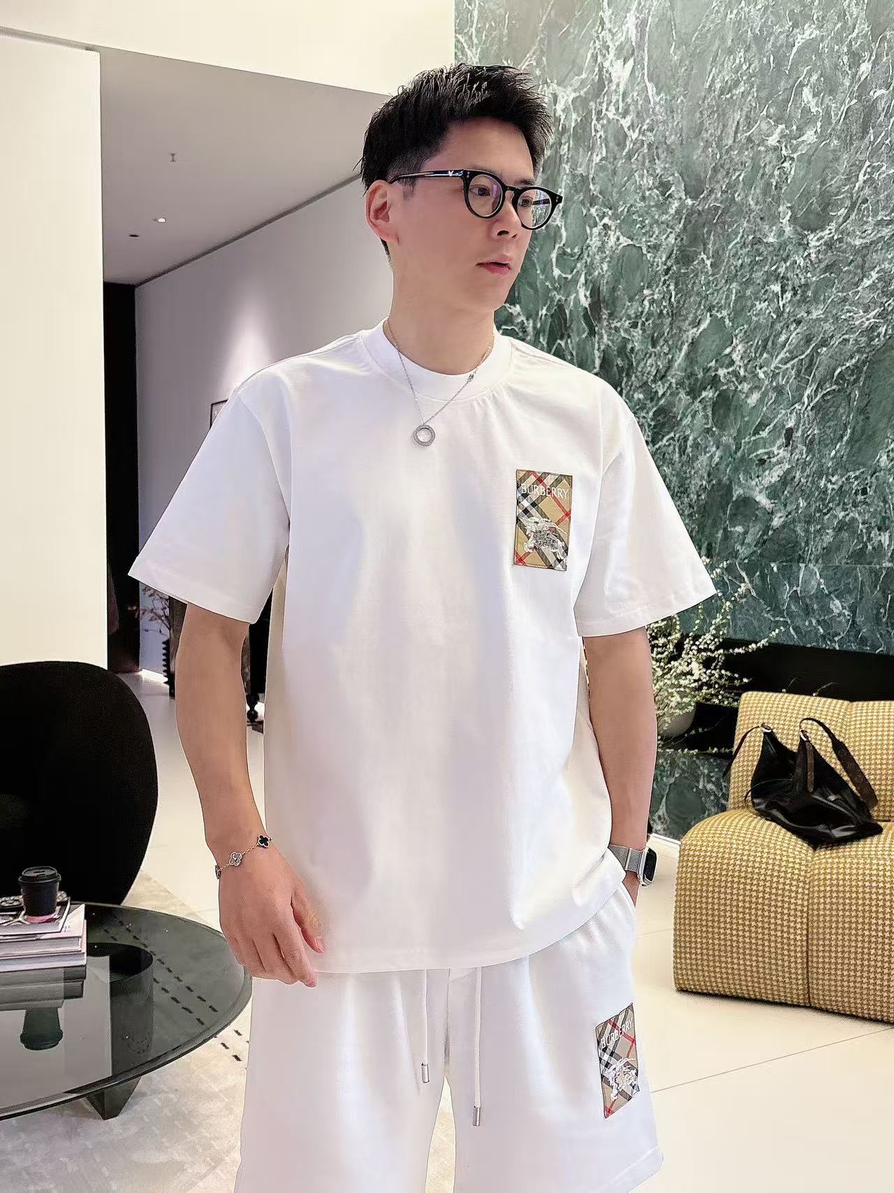巴宝莉 * 𝟐6𝐬s 春夏 短袖套装 （可分开） 微宽松版型 品牌经典LOGO 工艺精致 100%纯棉 
