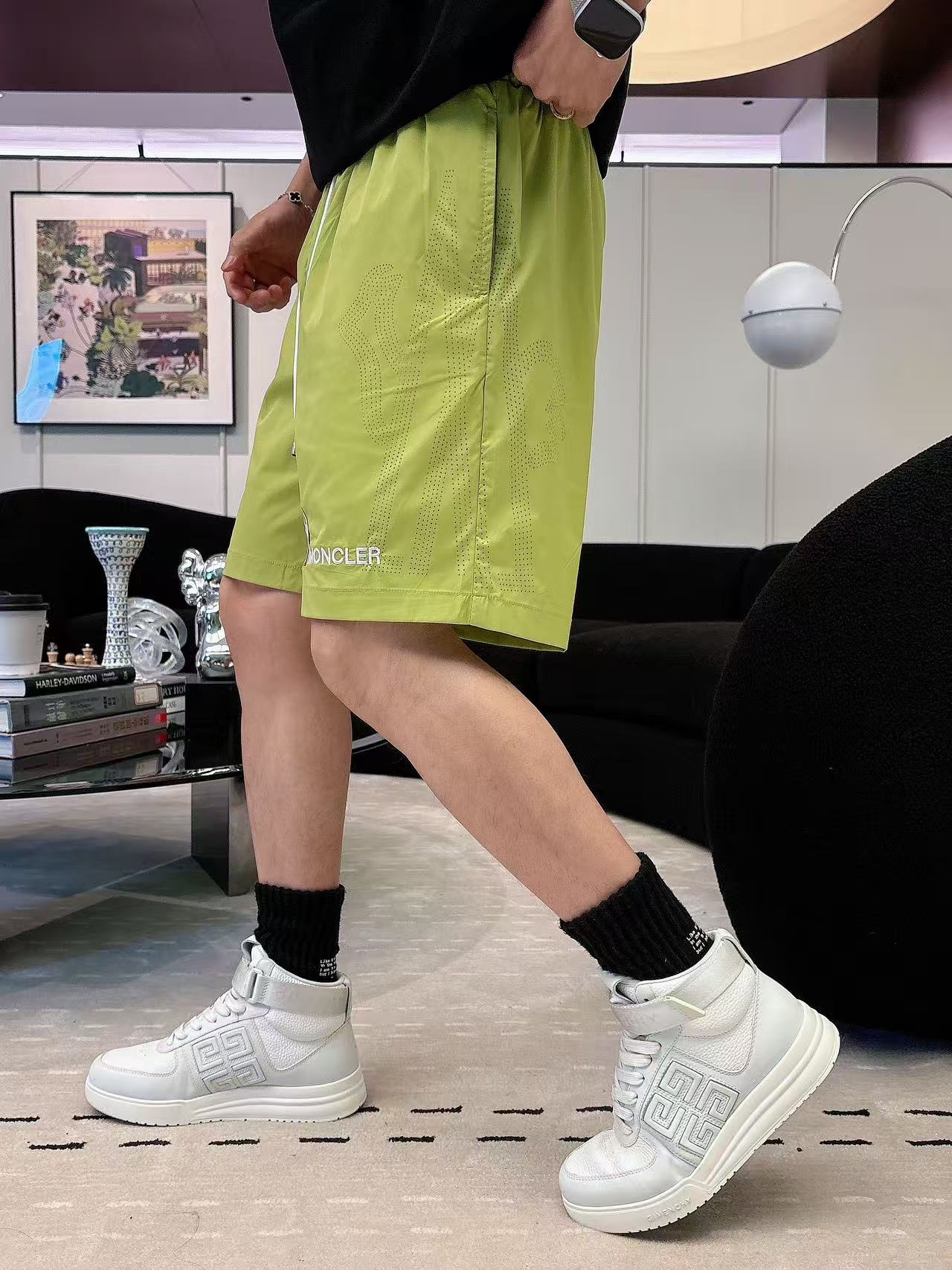 蒙口* 𝟐6𝐬s 春夏休闲速干短裤 定制面料 定制标 品牌经典LOGO 工艺精致 休闲百搭 【𝐒𝐢𝐳𝐞：