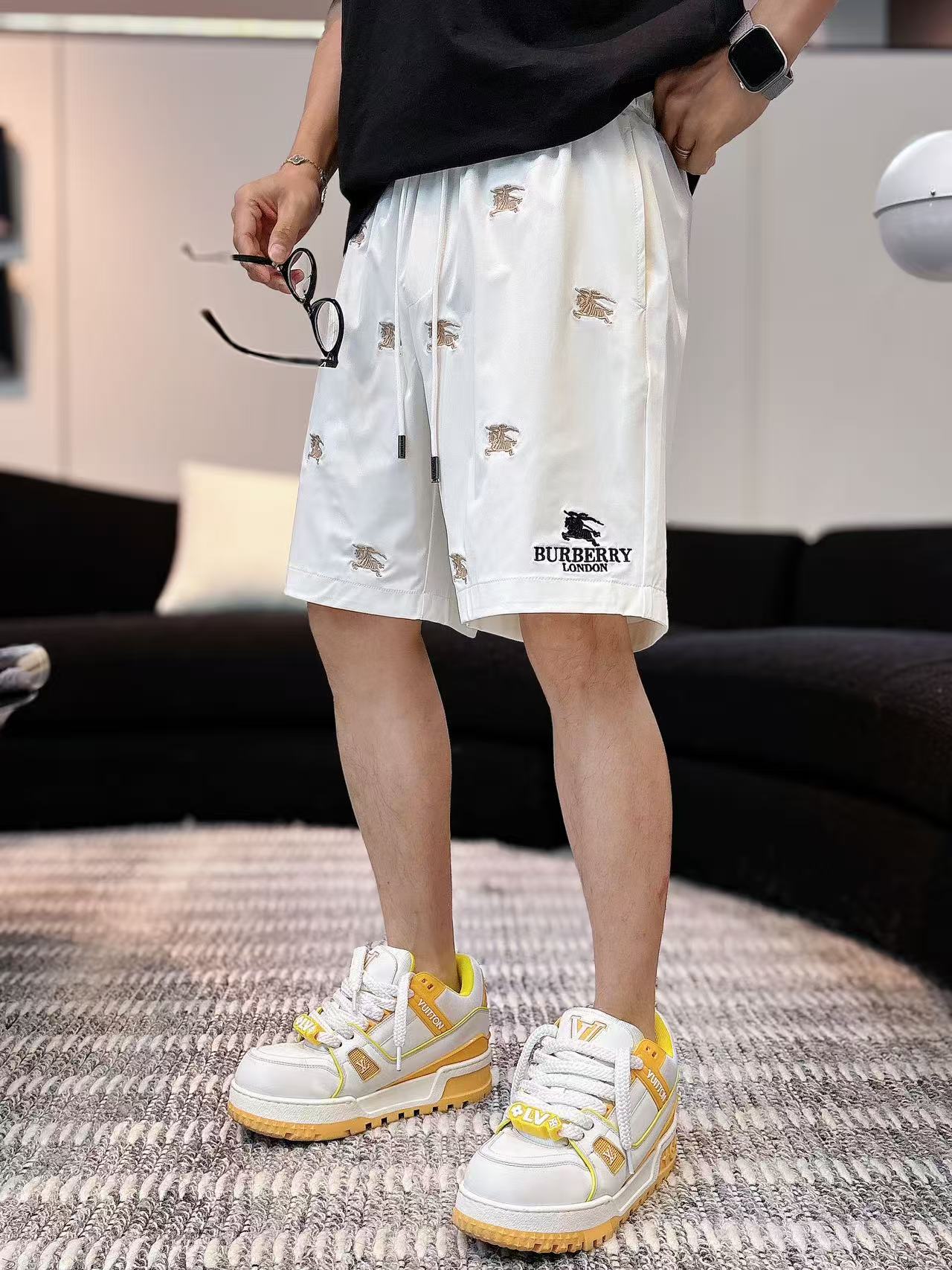 巴宝莉* 𝟐6𝐬s 春夏休闲速干短裤 定制面料 定制标 品牌经典LOGO 工艺精致 休闲百搭 【𝐒𝐢𝐳𝐞