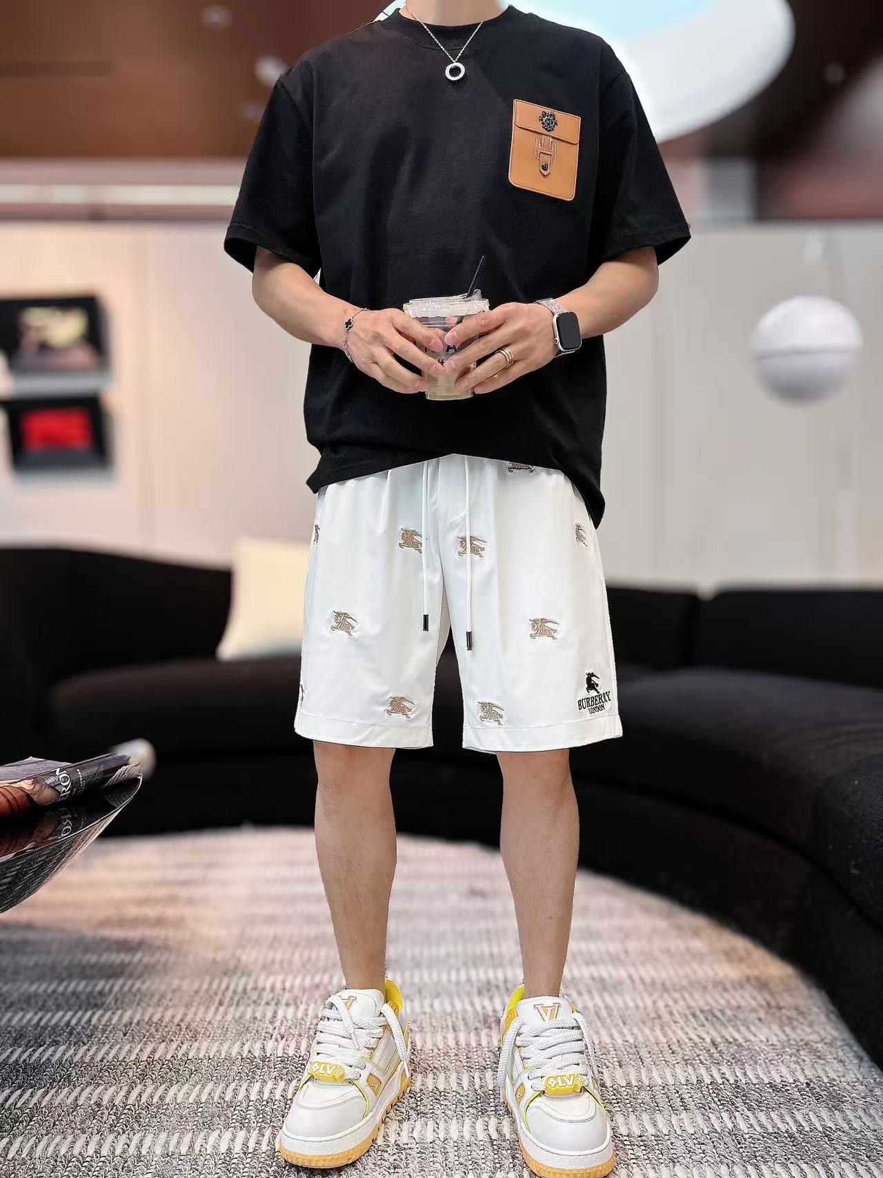 巴宝莉* 𝟐6𝐬s 春夏休闲速干短裤 定制面料 定制标 品牌经典LOGO 工艺精致 休闲百搭 【𝐒𝐢𝐳𝐞
