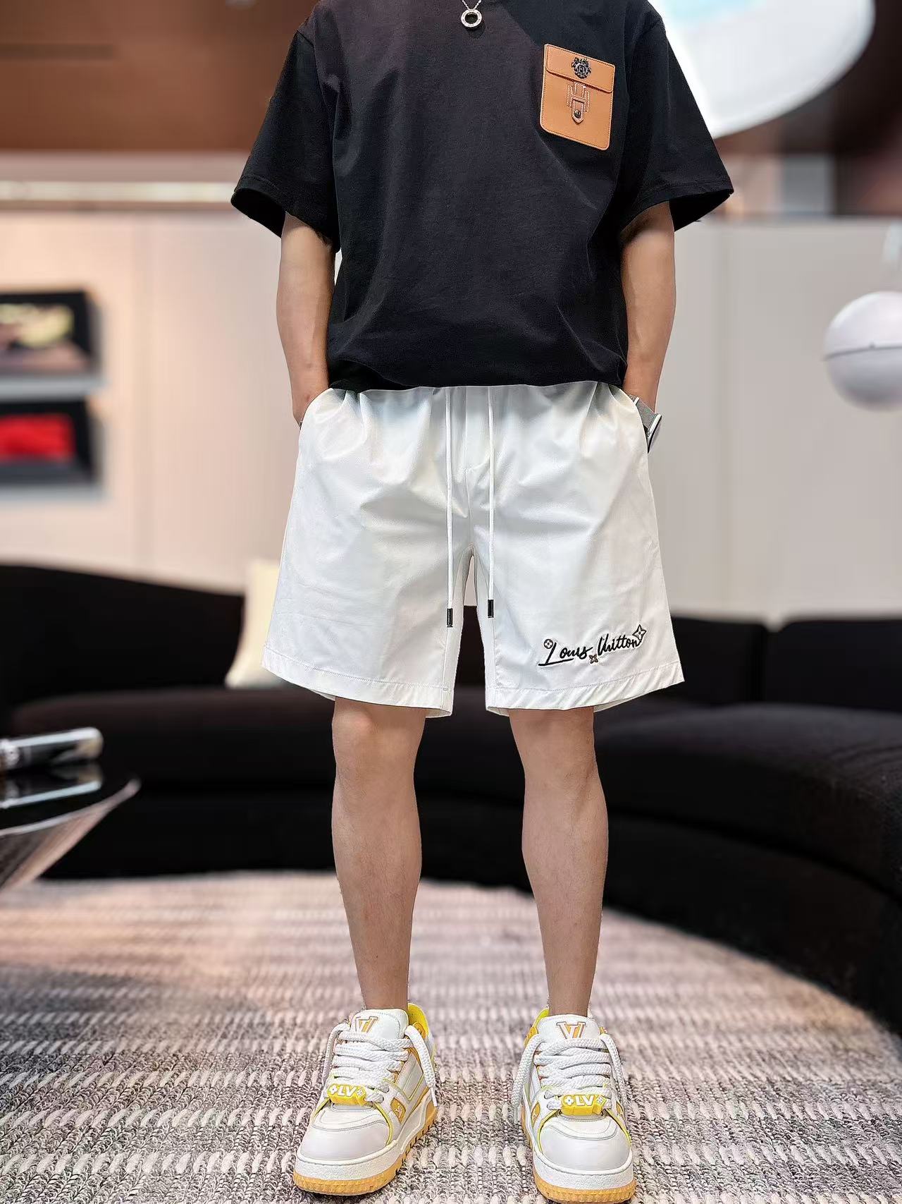 LV* 𝟐6𝐬s 春夏休闲速干短裤 定制面料 定制标 品牌经典LOGO 工艺精致 休闲百搭 【𝐒𝐢𝐳𝐞：