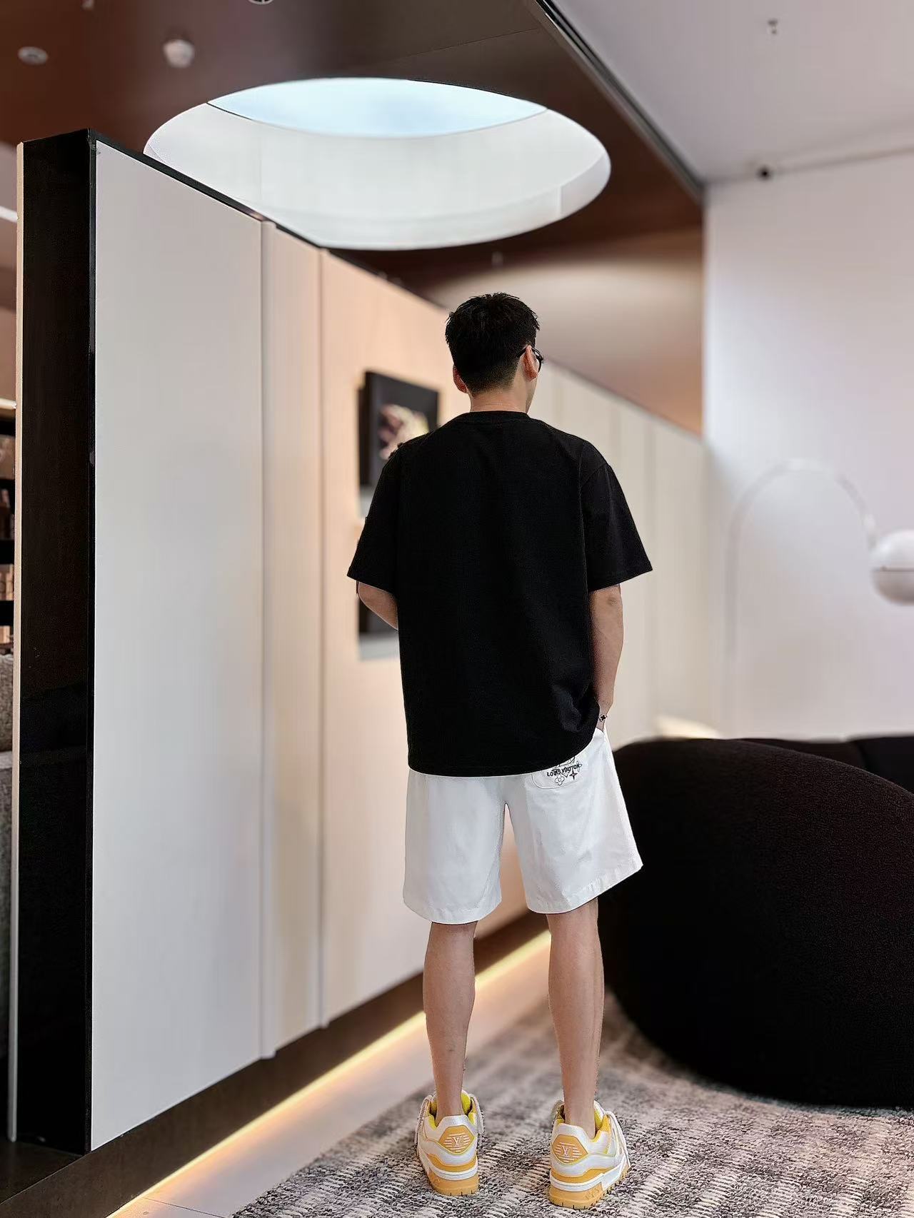 LV* 𝟐6𝐬s 春夏休闲速干短裤 定制面料 定制标 品牌经典LOGO 工艺精致 休闲百搭 【𝐒𝐢𝐳𝐞：