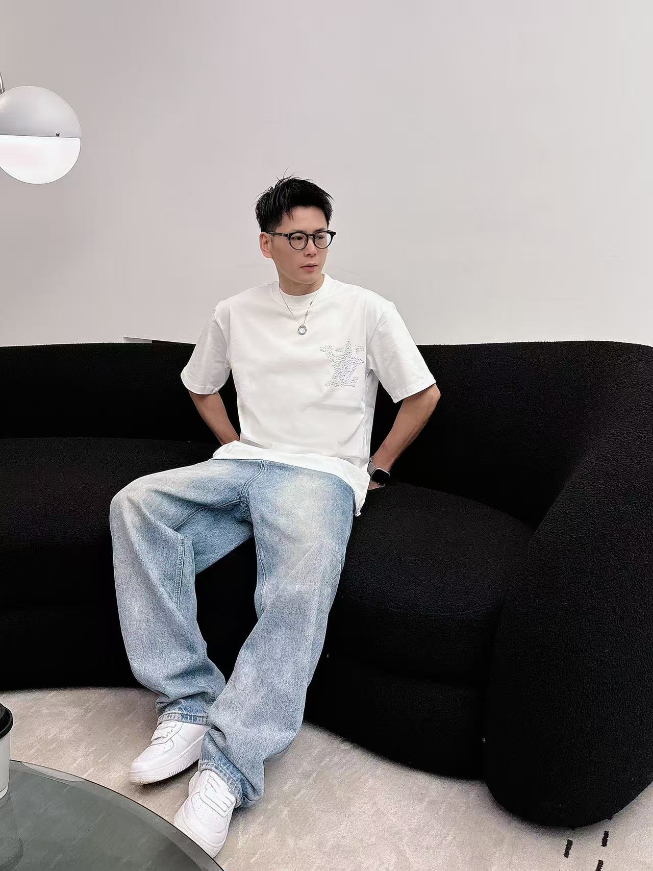 LV * 𝟐6𝐬s 春夏休闲短袖定制面料 品牌经典LOGO 工艺精致 休闲百搭 【𝐒𝐢𝐳𝐞：码数】 S-