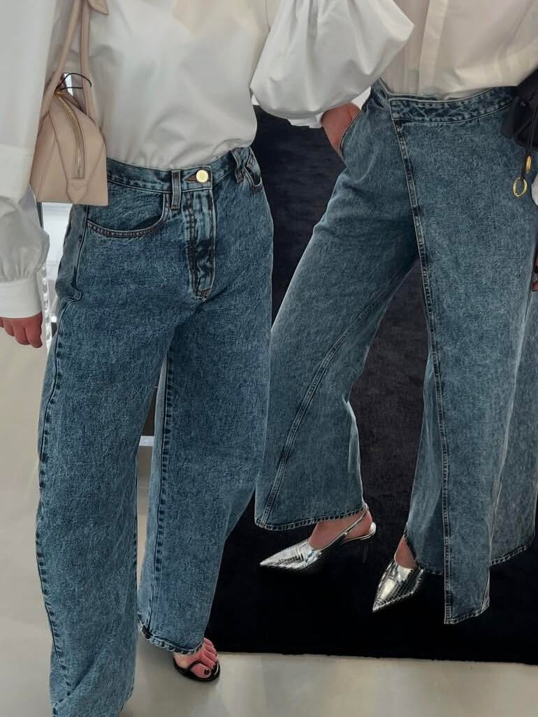 Stylish Snowflake Jeans with High Waist and Leg-Modified Arc Legs: Rare and Optimal - 图片 4