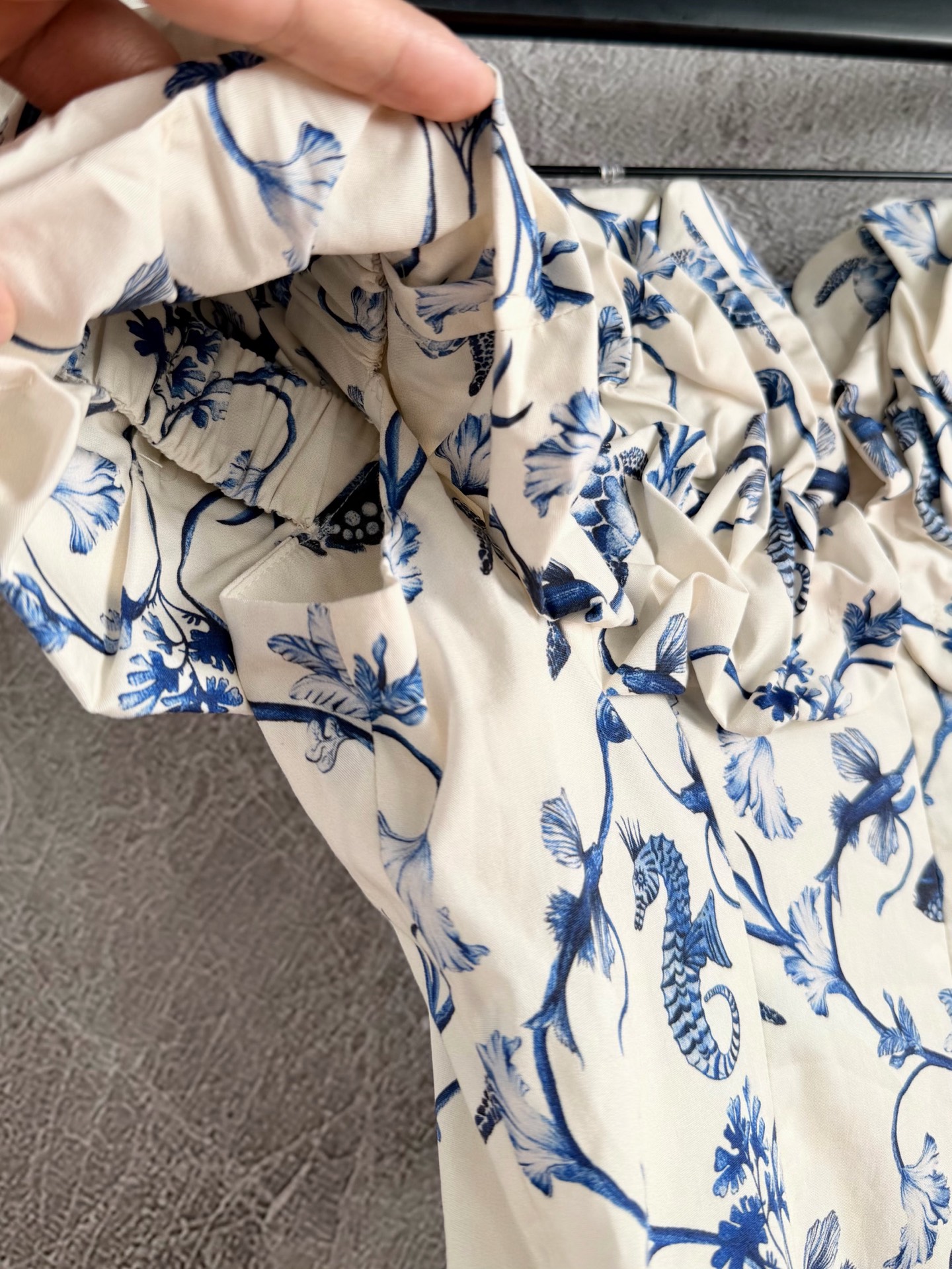 现货‼️‼️🛒款号2W2/Jardin露肩连衣裙✨Agua ✘ 2026💐手工捏褶荷叶边层次叠加，清新海