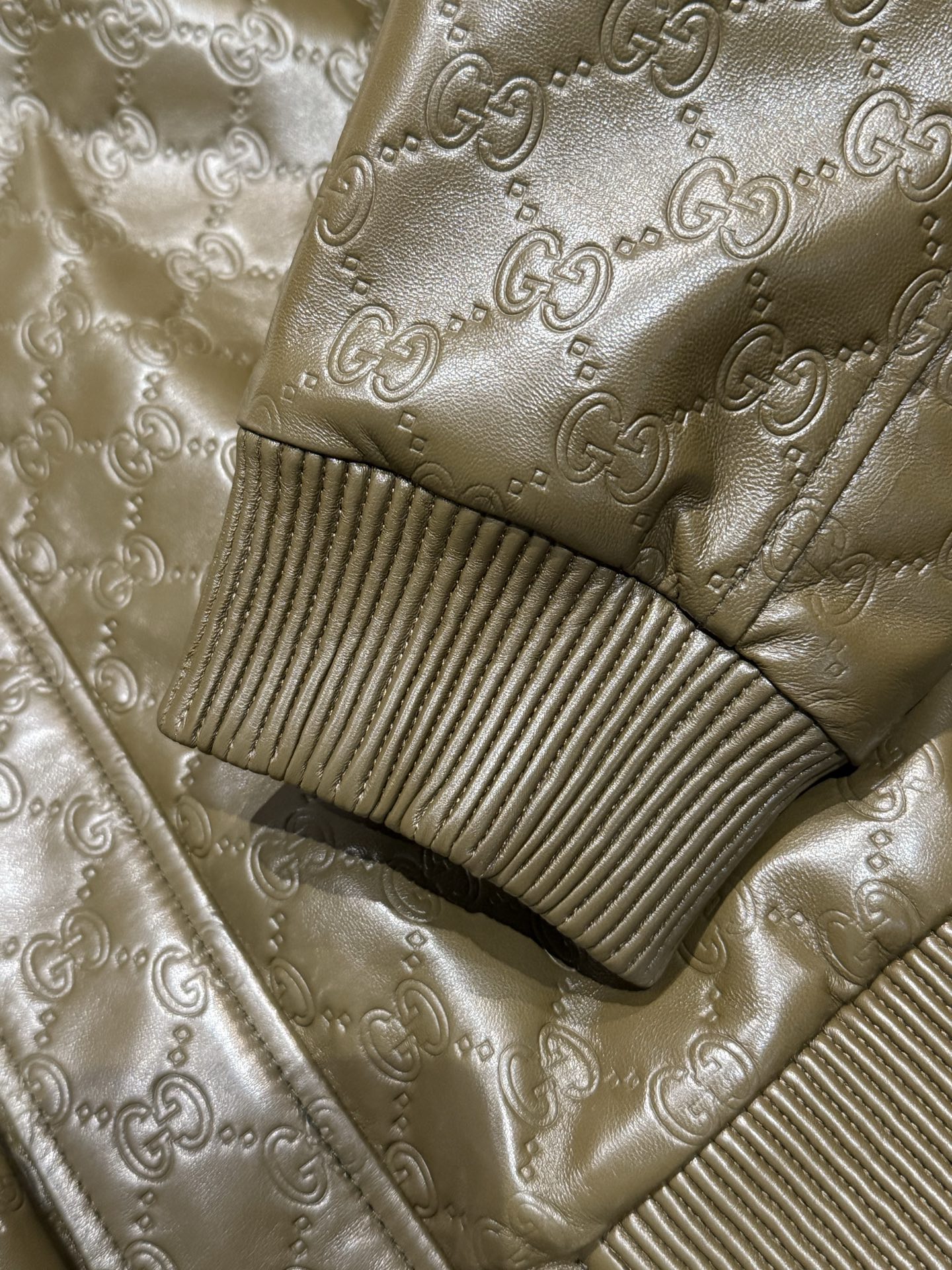 Gucci men GUCCI embossed sheepskin leather jacket — photo 5
