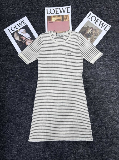 Miu Miu Striped Knit Short Sleeve Dress - Elegant and Comfortable 1 Miu Miu Striped Knit Short Sleeve Dress - Elegant and Comfortable