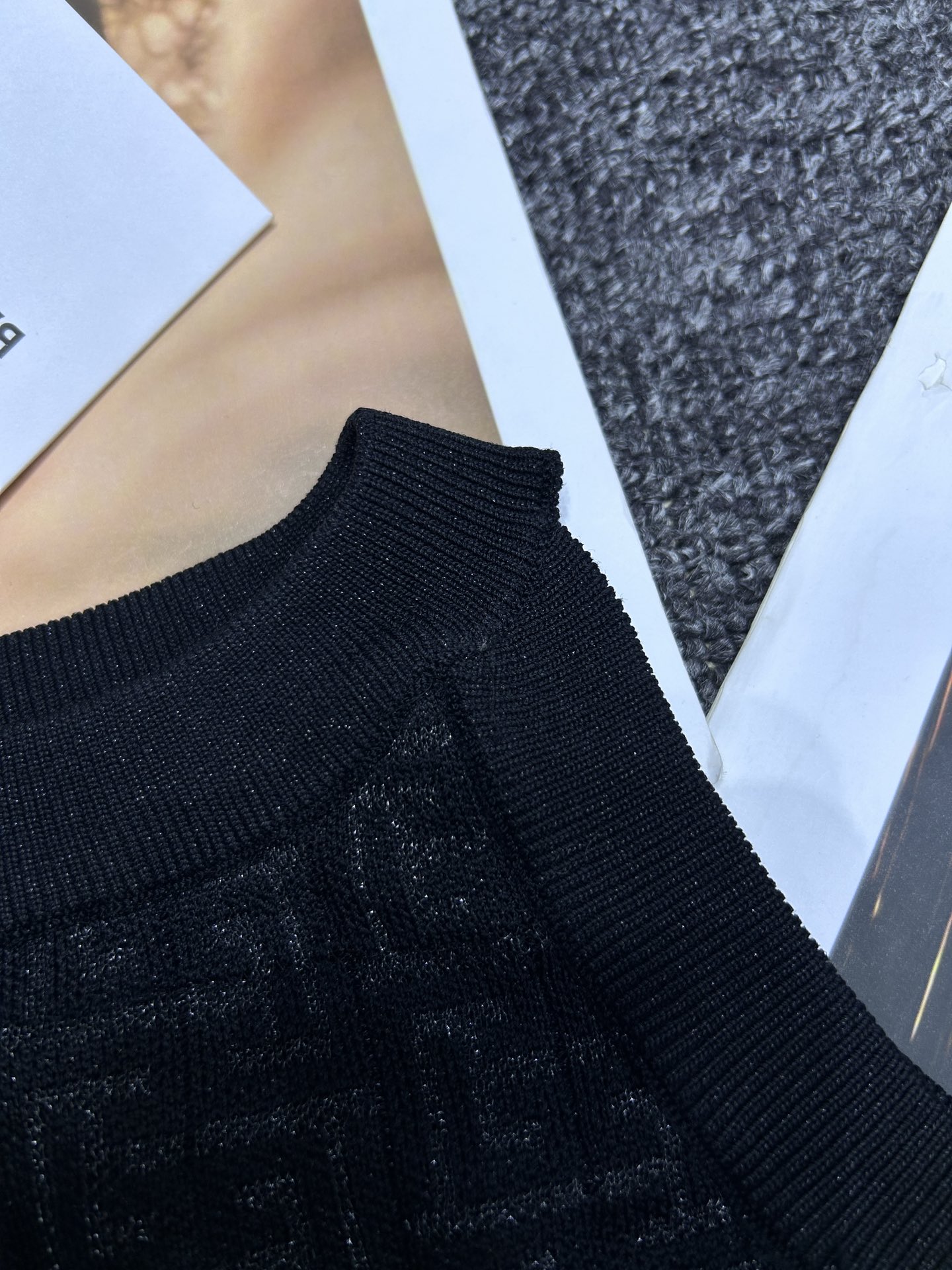 Stylish Women’s Fashion: Balman Wind Package and SML Knitwear Collection - 图片 9