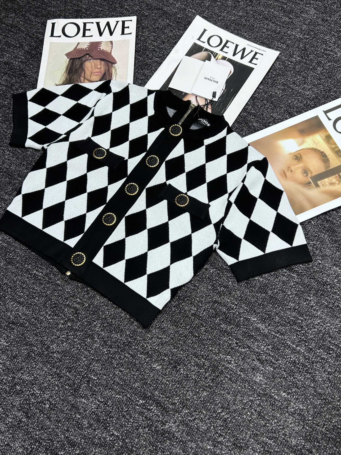 Stylish Black and White Dress with Unique Design for Women – P449 Summary - 图片 4