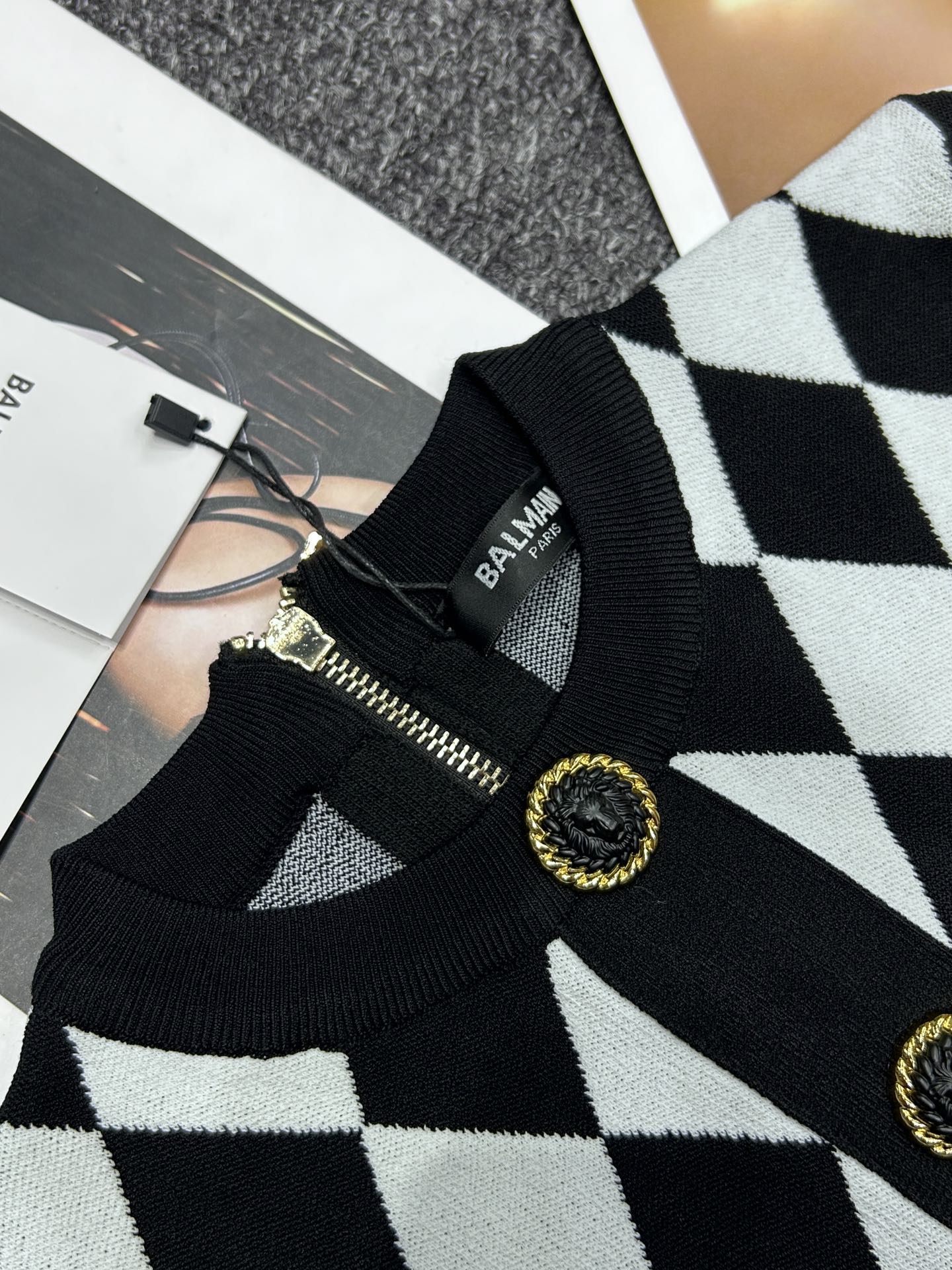 Stylish Black and White Dress with Unique Design for Women – P449 Summary - 图片 6
