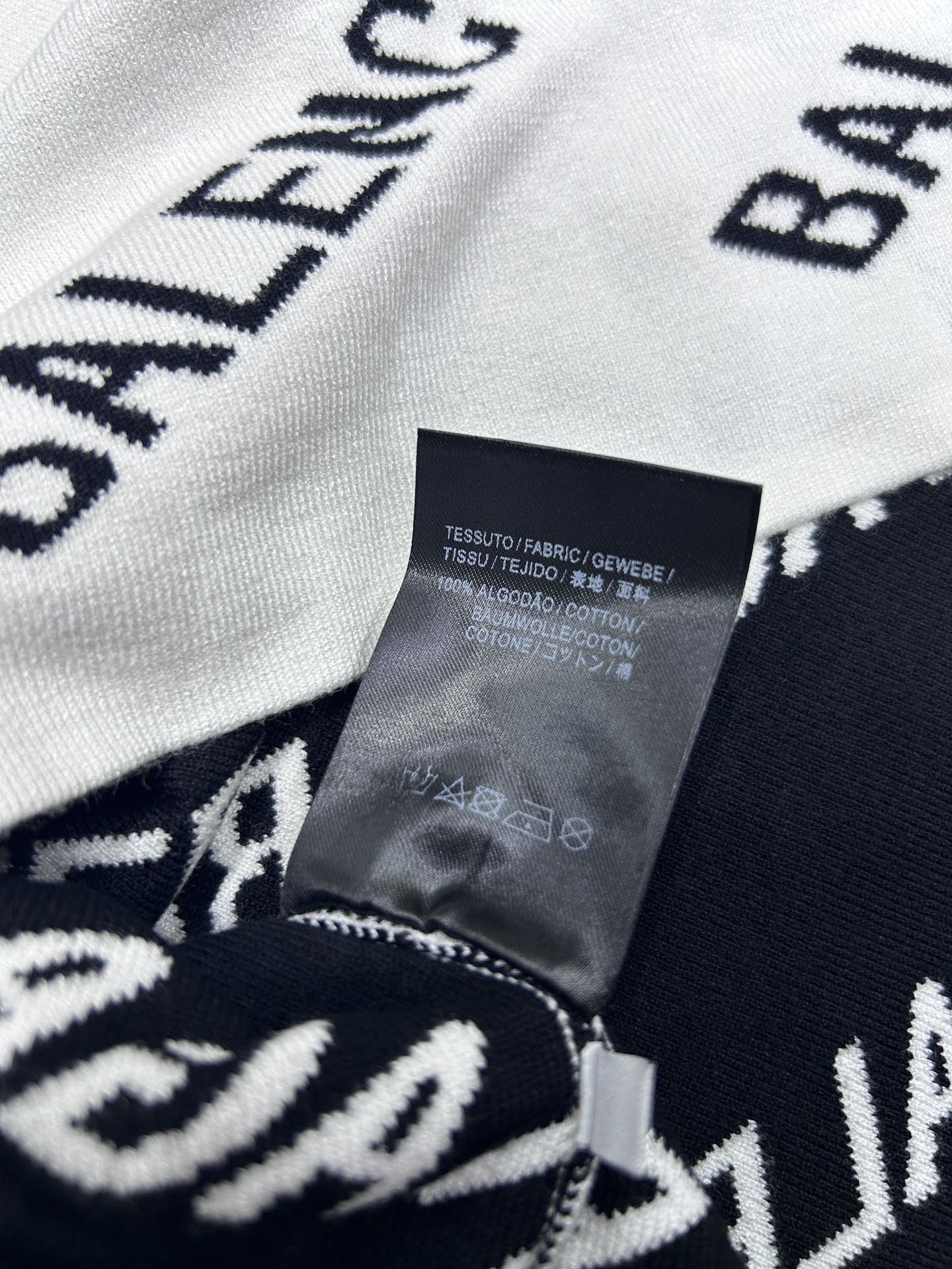 Fashionable Paris Family: Comfortable, Attractive New Package by Bad-Ass Girl p322 - 图片 9