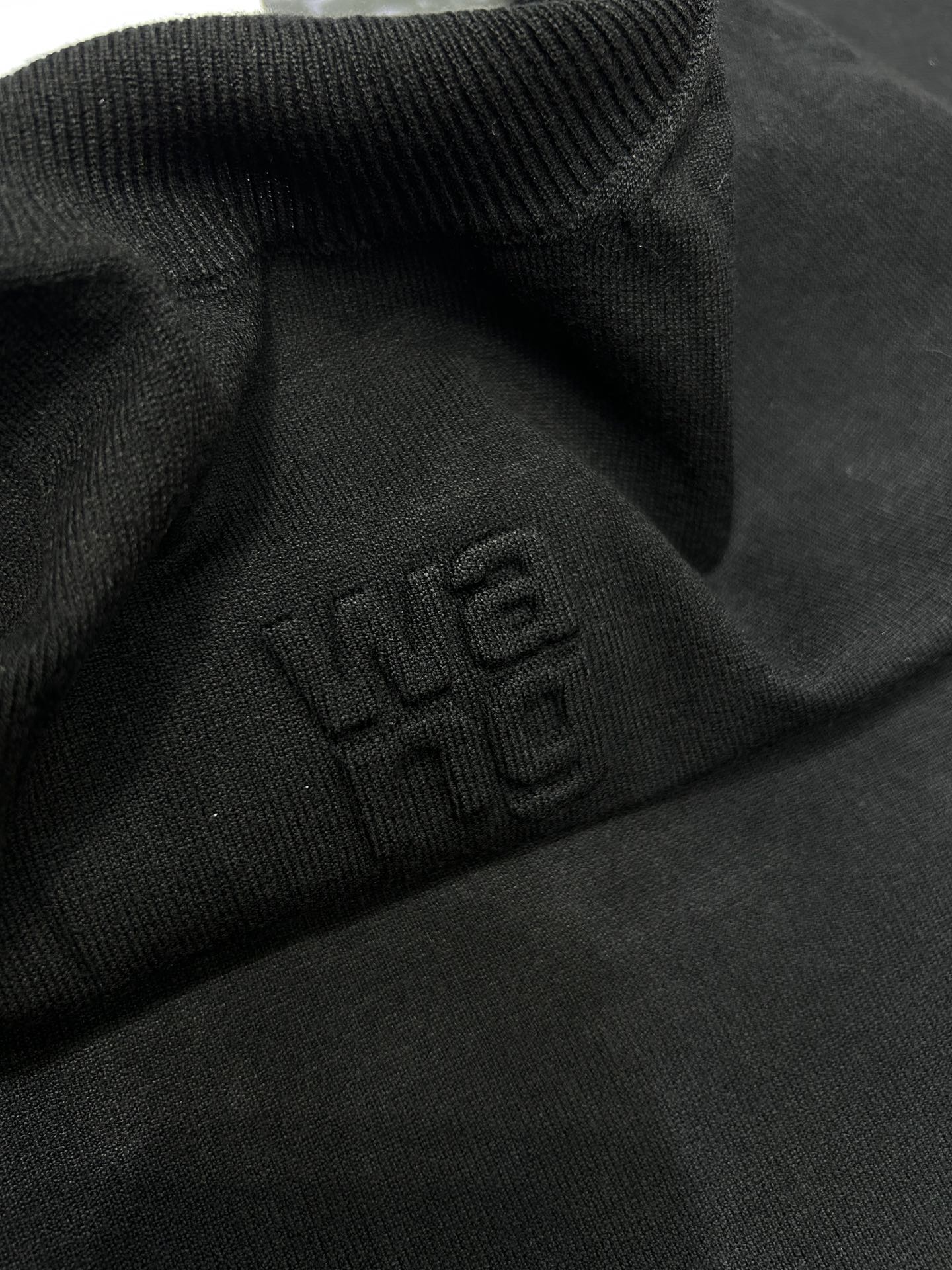 “Women’s Fashion Upgrade: Wang & Alexander’s Elegant Short-Sleeved Dress with Tweaked Flower Design” - 图片 6