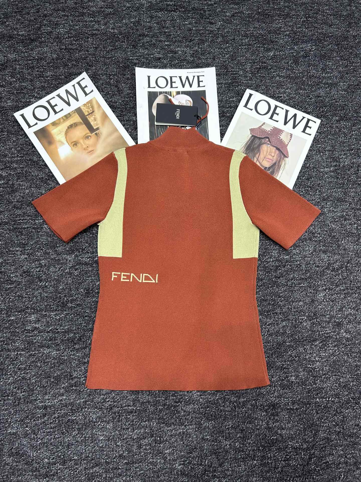 Stylish Fendi Women’s Suit: One-Size-Fits-All, Tie-Up Design, Colored Fashion - 图片 8
