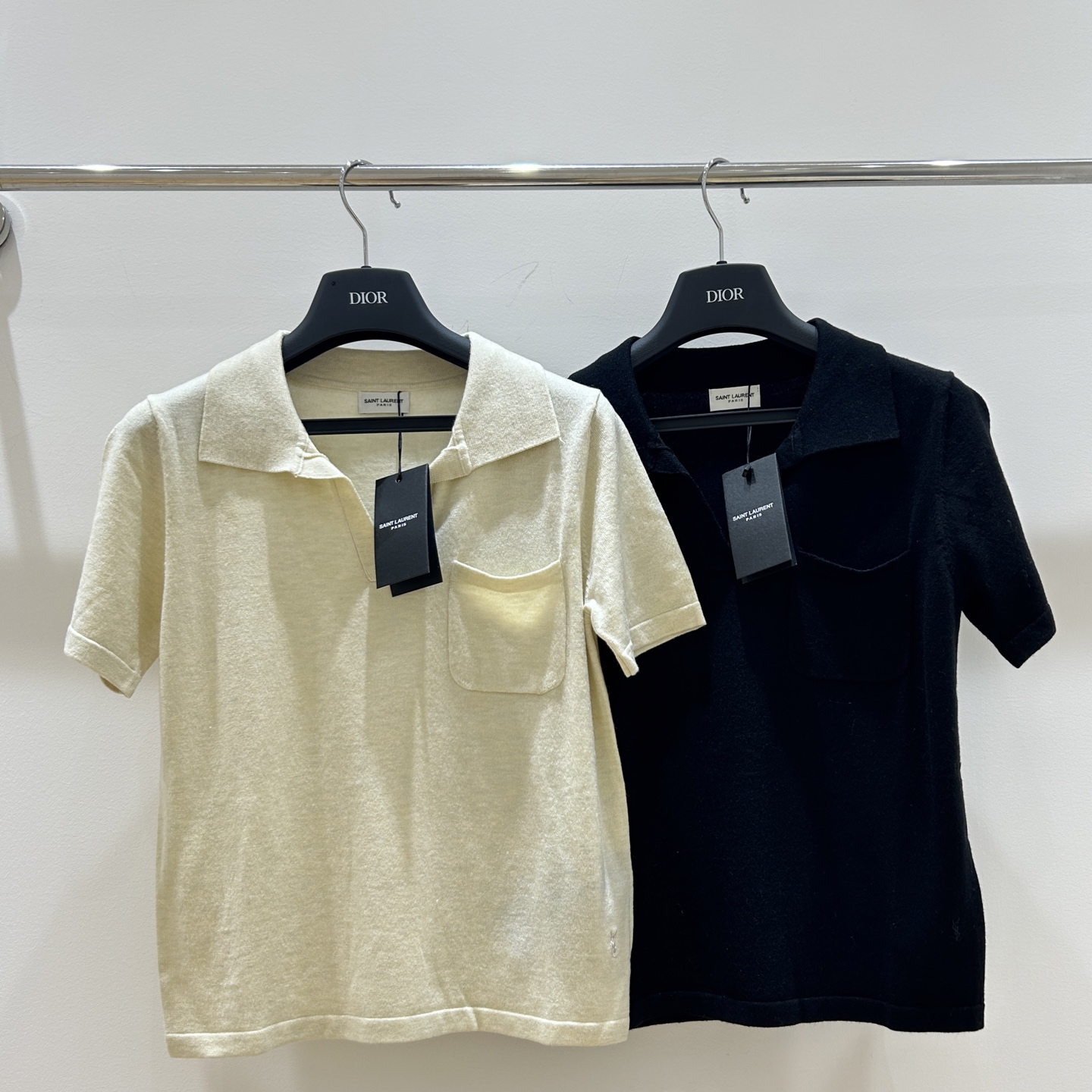 NO:307610,YSL Home!  Special counter model!  Short short-sleeved top with embroidered letters logo pattern with lapel pockets!  Complete three standards!  S/M/L, shipped in stock!  (M size bust 88 length 53), saint laurent,louis vuitton,T-shirt,alexander wang19860909YSL家！专柜款！腰间刺绣字母logo图案翻领口袋短款短袖上衣！三标齐全！码数S/M/L,现货发！(M码胸围88衣长53),,saint laurent,louis vuitton,T-shirt,alexander wang,Women's clothing