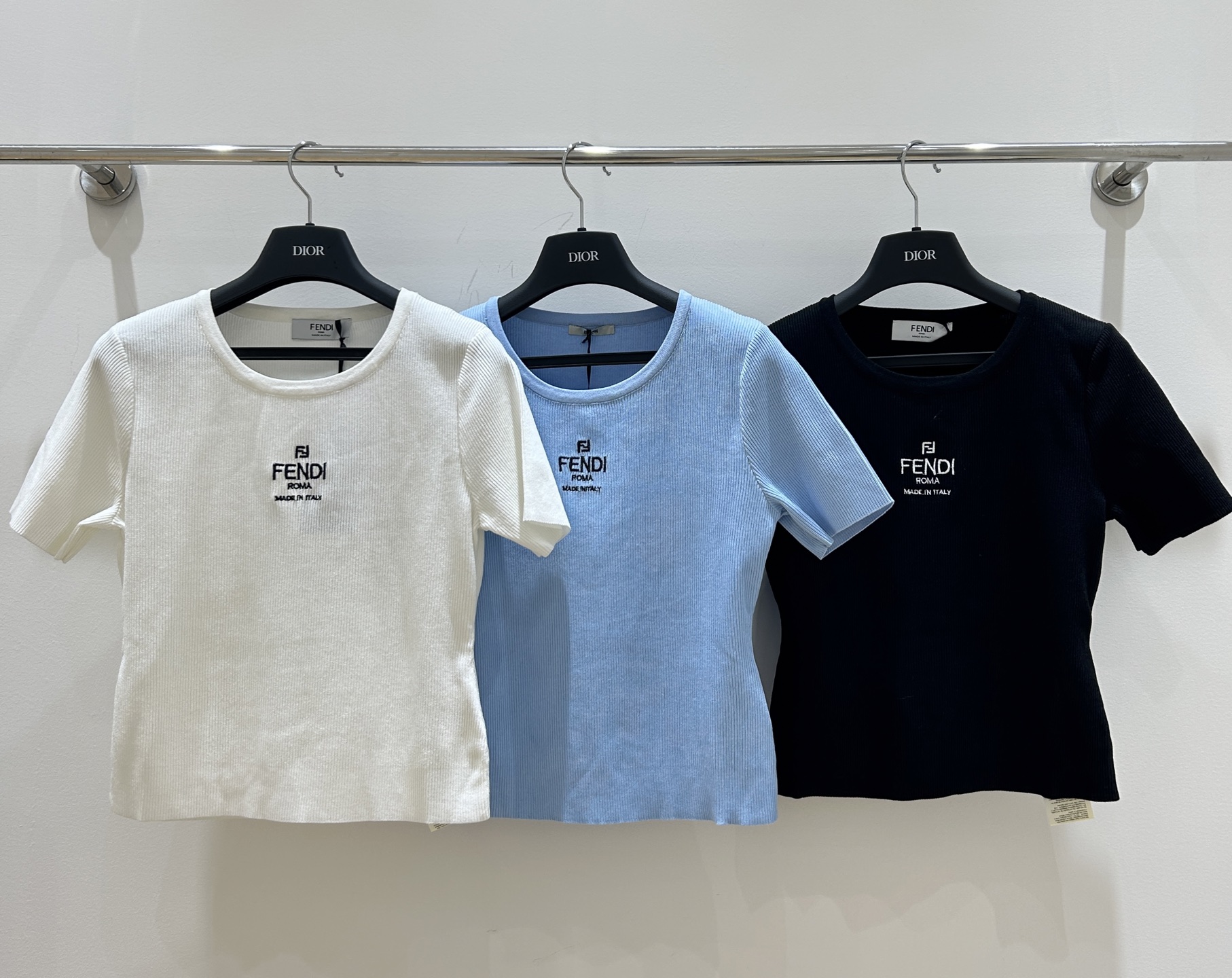 Fendi’s New Classic Embroidered Women’s Suit with Short-Sleeve Shirts Available for Immediate Delivery