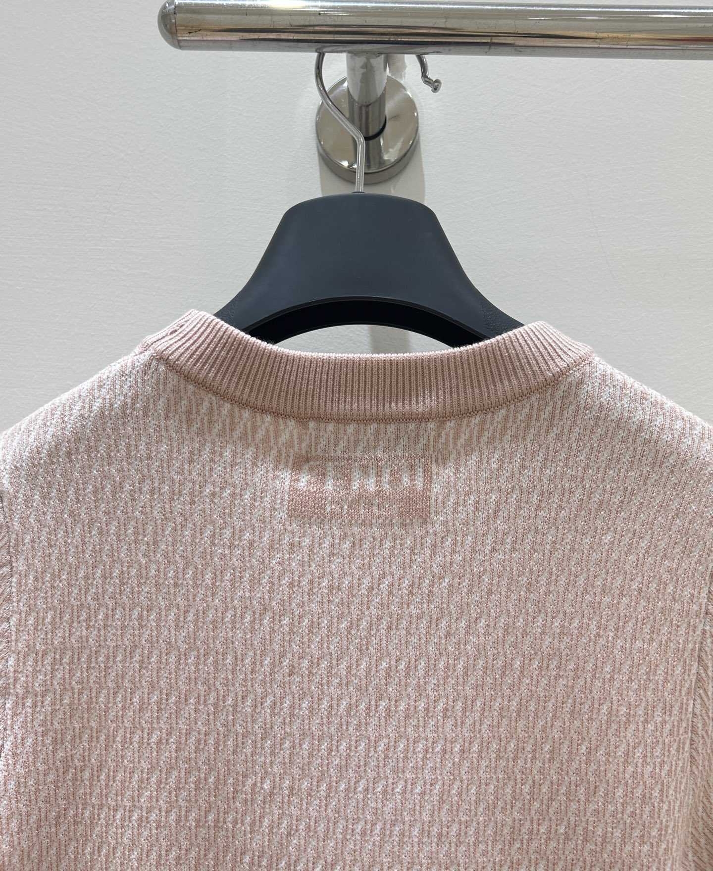 Original Ferocious Women’s Suit with Simplistic Fendi Letter and Rounded Sleeve: Classic, Air-Comfort, Spring/Summer Versatility - 图片 4