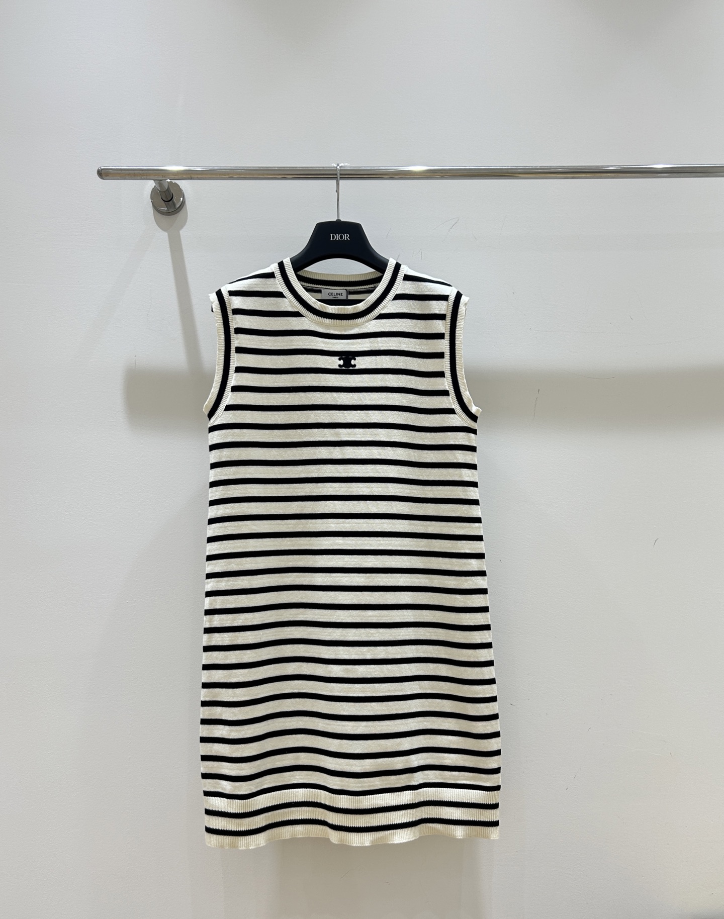 NO:326260,New summer style striped vest skirt, classic striped design, never out of time. Refreshing and breathable, easily creating an elegant and fashionable style. Skirts, alexander wang19860909夏季新款 条纹背心裙,经典条纹设计,永不过时.清爽透气,轻松打造优雅时尚风 码数,,skirts,alexander wang,Women's clothing