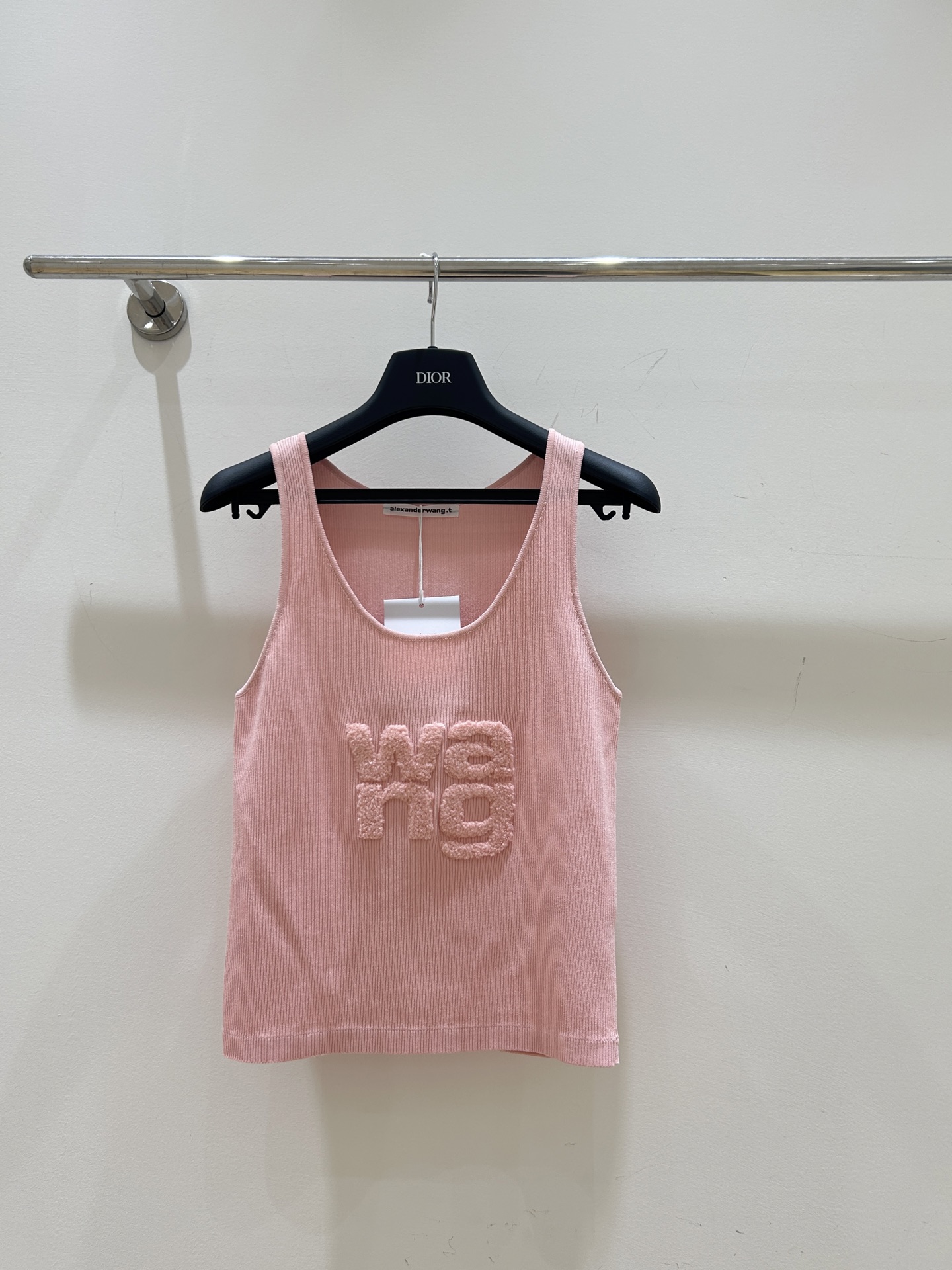 Fashionable Alexander Wang Towel-Embroidered Female Suit: Original, Hardcore, and Summer-Ready - 图片 4