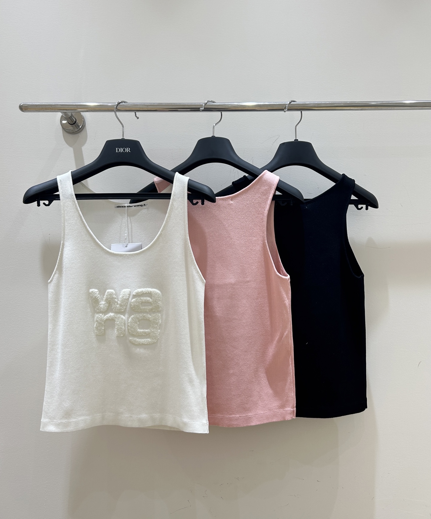 Fashionable Alexander Wang Towel-Embroidered Female Suit: Original, Hardcore, and Summer-Ready - 图片 2