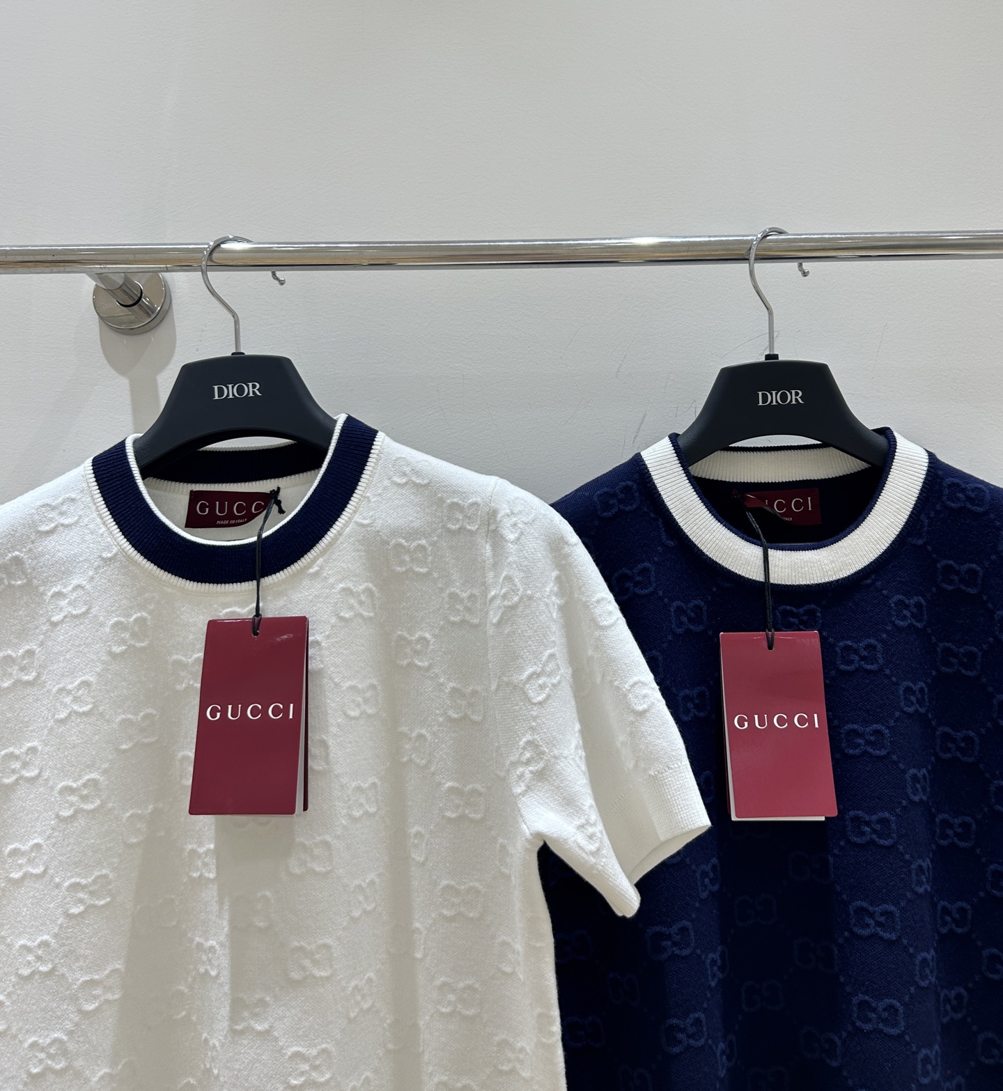 Luxurious Gucci Dress with Short-Sleeve Design and Letter Detailing - 图片 5