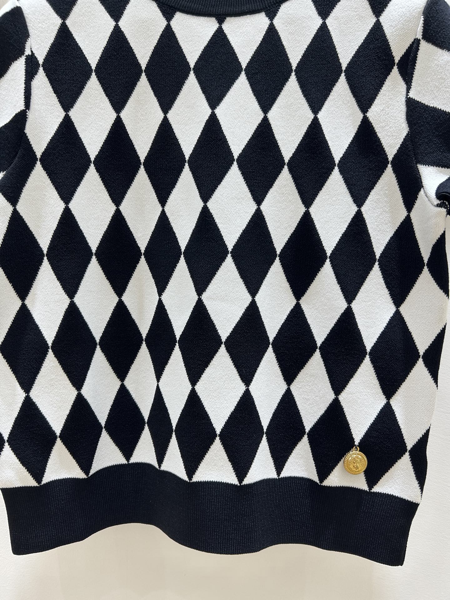 Elegant Balmanwinger Suit: Sophisticated, Comfortable, Dynamic. Limited Stock Available. - 图片 7