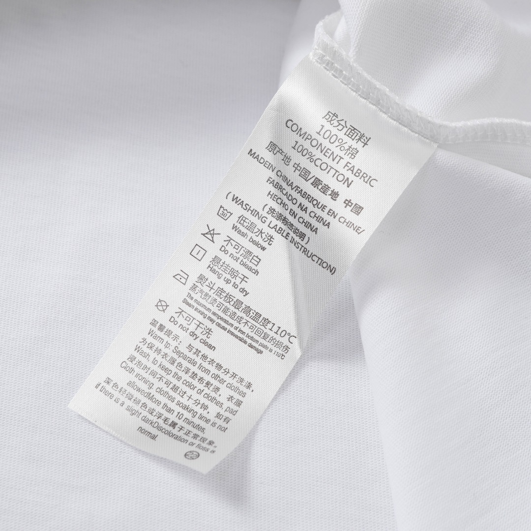 Gucci Double G-Letter Logo T-shirt in Black and White, Spring/Summer Collection - 图片 7