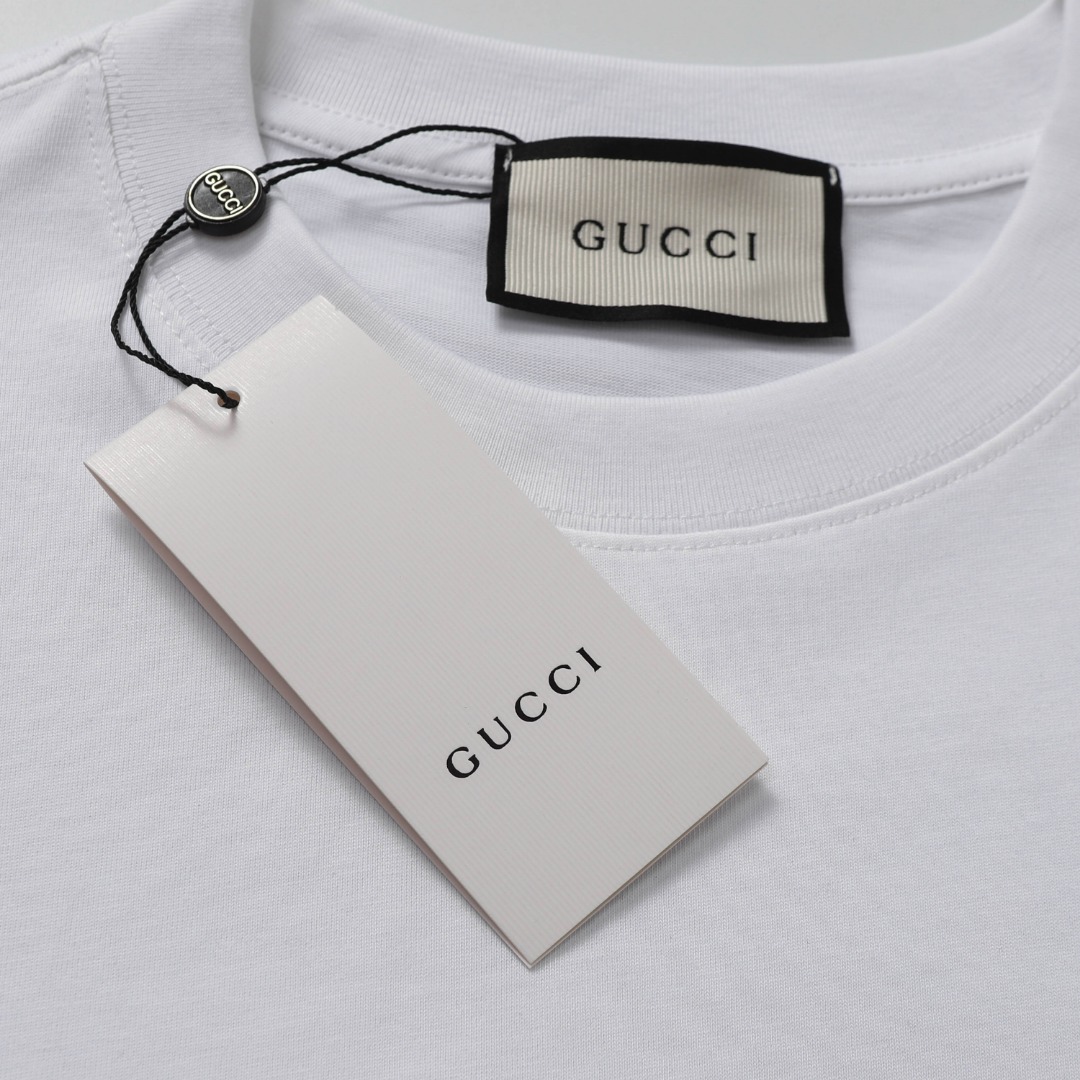 Gucci Double G-Letter Logo T-shirt in Black and White, Spring/Summer Collection - 图片 4