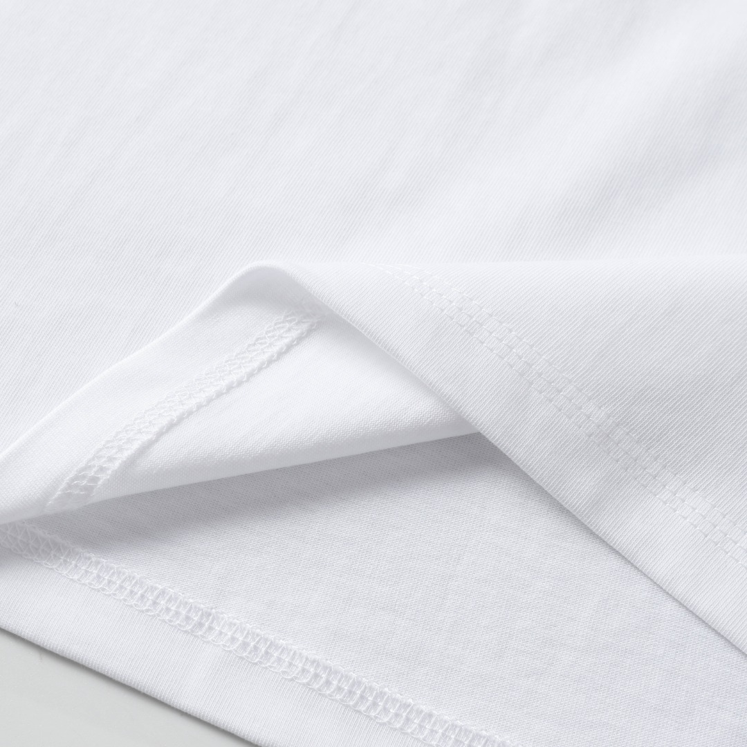 High-Quality Medusa Embroidered T-Shirt in Black and White with Fashion Personality - 图片 8