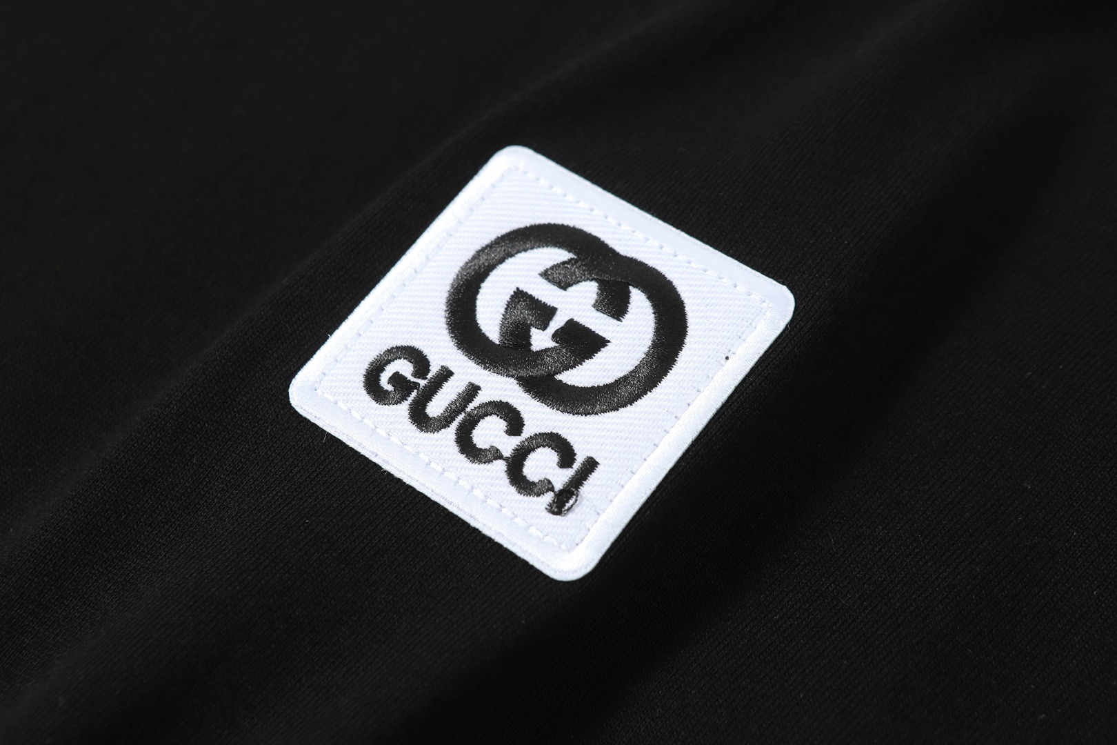 Gucci 2025 High-End Embroidered Couple T-Shirt in Cotton, Black/White, S-XL - 图片 3