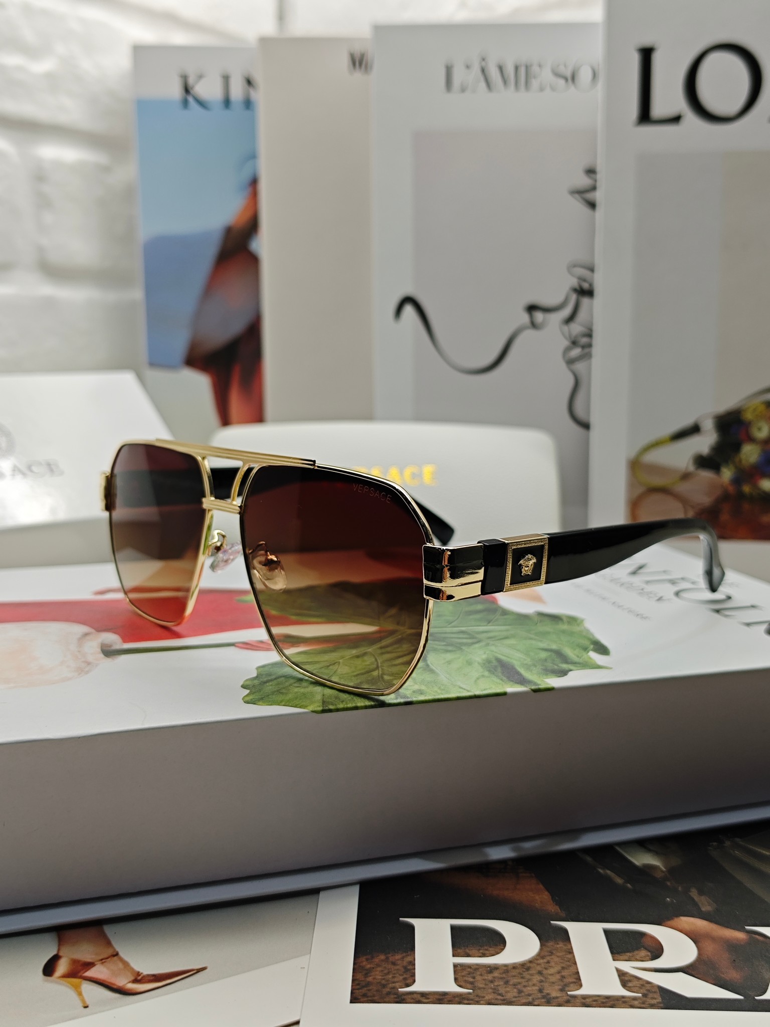 versace范思哲方形太阳眼镜简练金属风金色美杜莎头像立体有质感